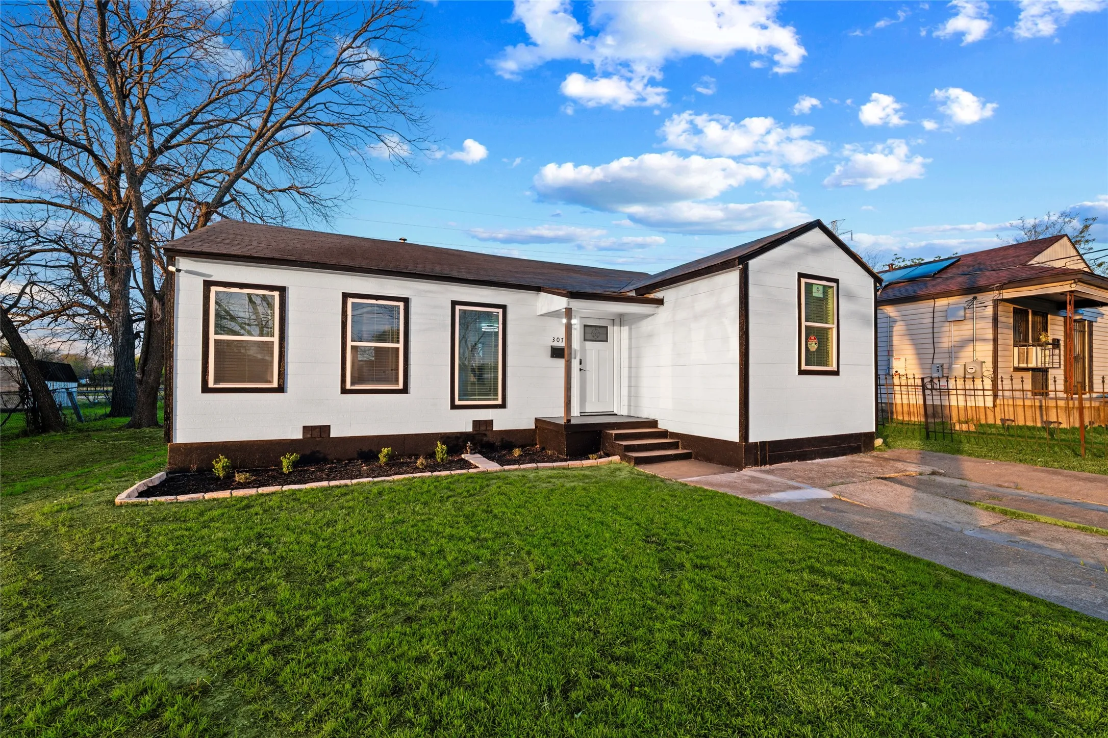View of front of home featuring crawl space
