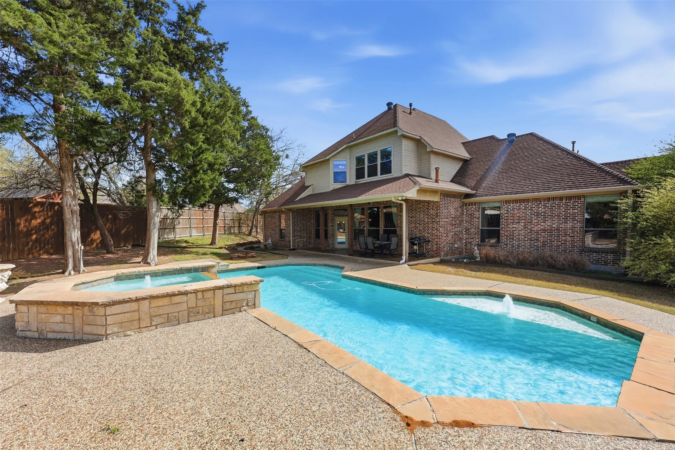 Single Family Residence For Sale in Ellis County , 150 Sequoia Court, Midlothian, Texas 76065, 4 Bedroom, 3 Bathroom, 3 Garage spaces, 3,612 Sqft, built in 2003, mls#21213395, Real Estate Agent in Midlothian, Homes For Sale in Ellis county, Homes For Sale in Midlothian, Realtor in Midlothian Texas, Real Estate Brokerage Independent Realty Texas, Luminita Cordes Realtor