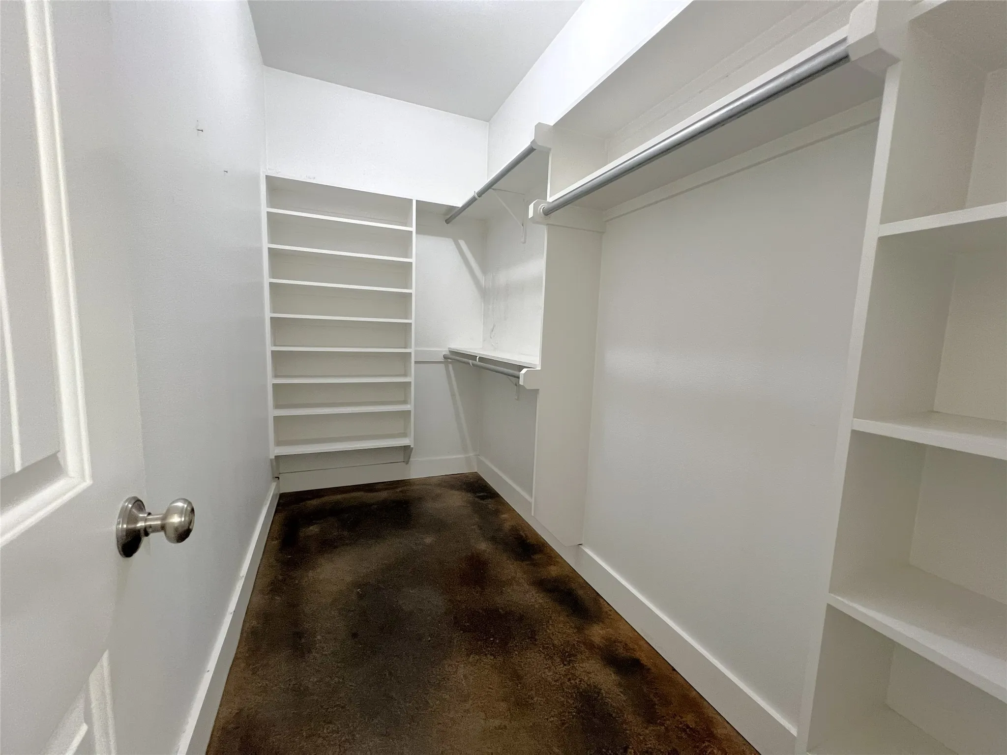 Single Family Residence For Sale in Hopkins County , 511 Interstate Highway 30 E, Sulphur Springs, Texas 75482, 3 Bedrooms, 3 Bathrooms, 2 Garage spaces, 2,701 Sqft, built in 2020, Preowned, Price $550,000, mls#21211236, Real Estate Agent in Sulphur Springs, Homes For Sale in Hopkins county, Homes For Sale in Sulphur Springs, Realtor in Sulphur Springs Texas, Real Estate Brokerage Independent Realty Texas, Luminita Cordes Realtor