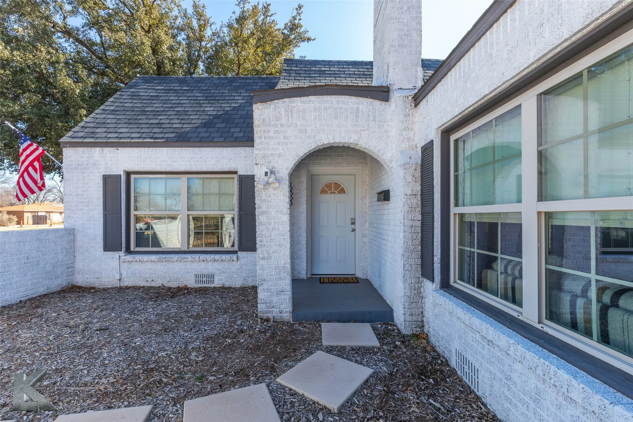 Single Family Residence For Sale in Taylor County , 1934 Sayles Boulevard, Abilene, Texas 79605, 4 Bedrooms, 3 Bathrooms, Garage spaces, 1,989 Sqft, built in 1932, Preowned, Price $349,900, mls#21219666, Real Estate Agent in Abilene, Homes For Sale in Taylor county, Homes For Sale in Abilene, Realtor in Abilene Texas, Real Estate Brokerage Independent Realty Texas, Luminita Cordes Realtor