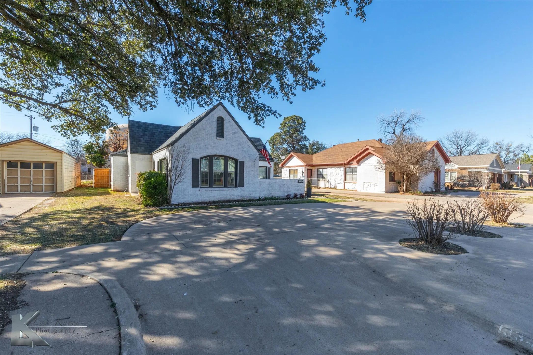 Single Family Residence For Sale in Taylor County , 1934 Sayles Boulevard, Abilene, Texas 79605, 4 Bedrooms, 3 Bathrooms, Garage spaces, 1,989 Sqft, built in 1932, Preowned, Price $349,900, mls#21219666, Real Estate Agent in Abilene, Homes For Sale in Taylor county, Homes For Sale in Abilene, Realtor in Abilene Texas, Real Estate Brokerage Independent Realty Texas, Luminita Cordes Realtor