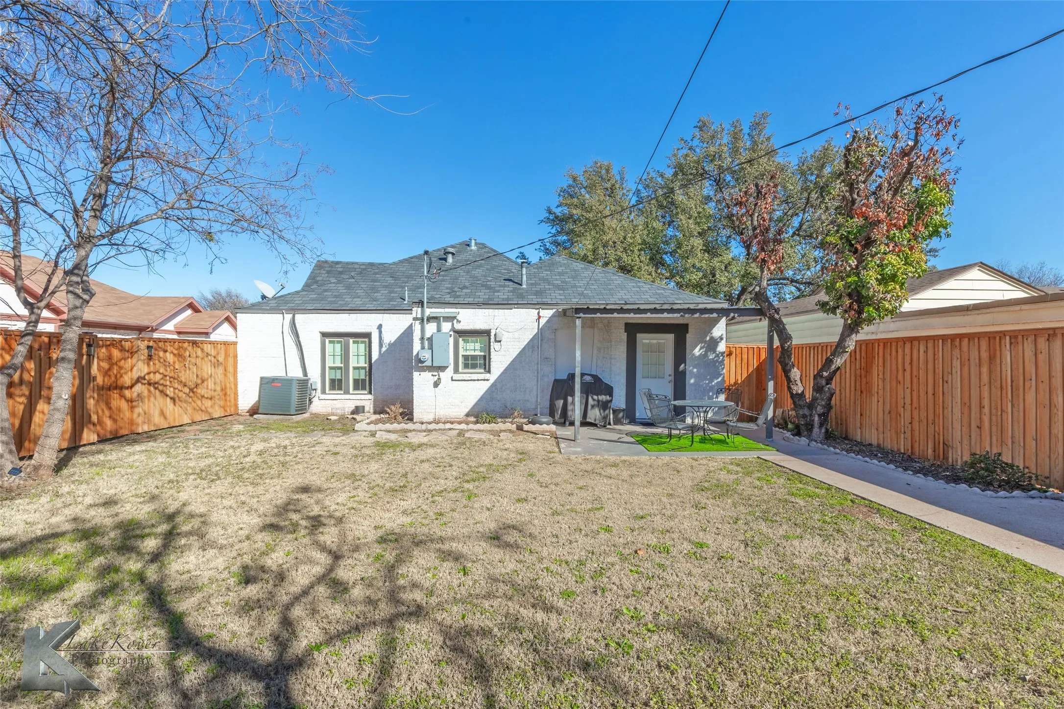 Single Family Residence For Sale in Taylor County , 1934 Sayles Boulevard, Abilene, Texas 79605, 4 Bedrooms, 3 Bathrooms, Garage spaces, 1,989 Sqft, built in 1932, Preowned, Price $349,900, mls#21219666, Real Estate Agent in Abilene, Homes For Sale in Taylor county, Homes For Sale in Abilene, Realtor in Abilene Texas, Real Estate Brokerage Independent Realty Texas, Luminita Cordes Realtor
