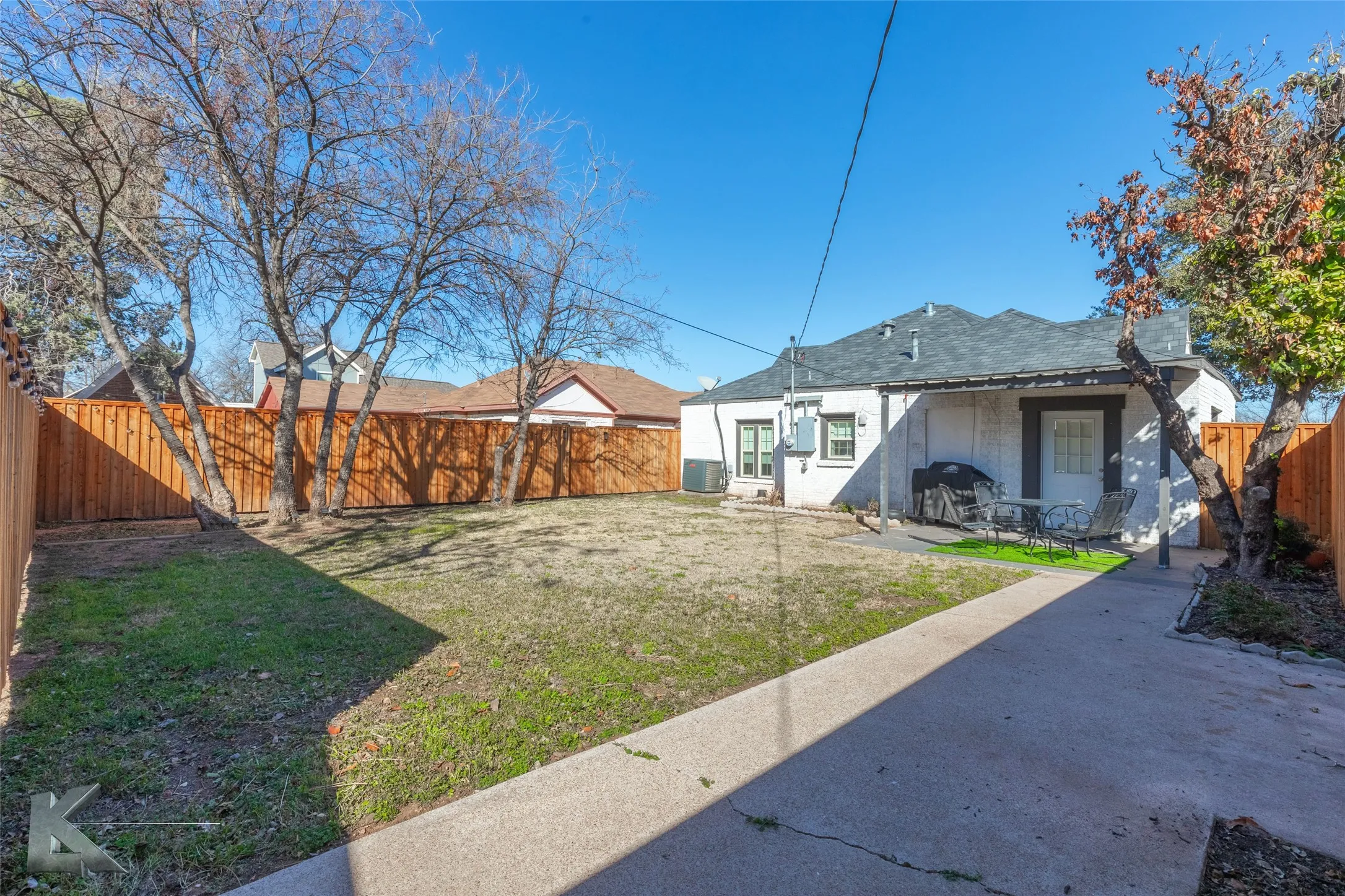 Single Family Residence For Sale in Taylor County , 1934 Sayles Boulevard, Abilene, Texas 79605, 4 Bedrooms, 3 Bathrooms, Garage spaces, 1,989 Sqft, built in 1932, Preowned, Price $349,900, mls#21219666, Real Estate Agent in Abilene, Homes For Sale in Taylor county, Homes For Sale in Abilene, Realtor in Abilene Texas, Real Estate Brokerage Independent Realty Texas, Luminita Cordes Realtor