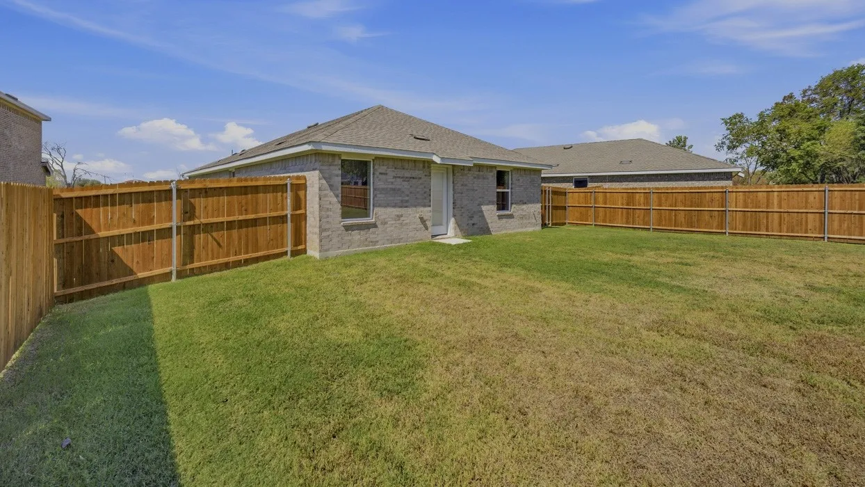 Single Family Residence For Sale in Fannin County , 1913 Glory Drive, Bonham, Texas 75418, 3 Bedroom, 2 Bathroom, 2 Garage spaces, 1,500 Sqft, built in 2026, mls#21219715, Real Estate Agent in Bonham, Homes For Sale in Fannin county, Homes For Sale in Bonham, Realtor in Bonham Texas, Real Estate Brokerage Independent Realty Texas, Luminita Cordes Realtor