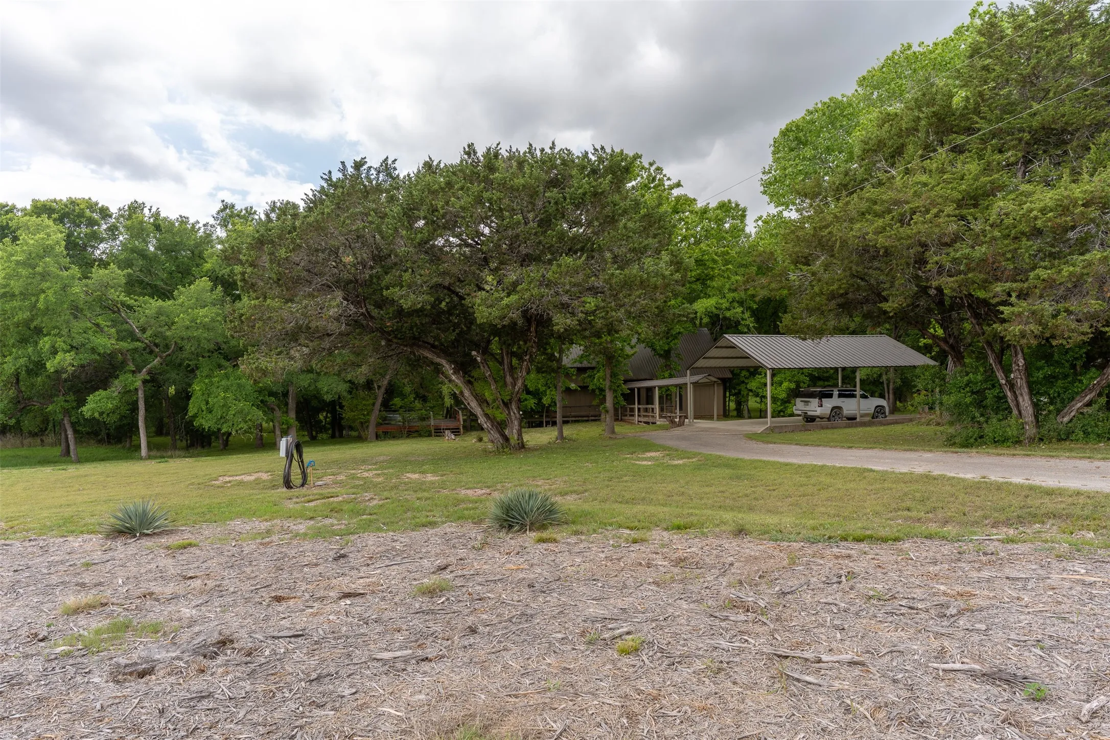 Farm For Sale in Bosque County , 377 County Road 2530, Meridian, Texas 76665, 3 Bedroom, 2 Bathroom, Garage spaces, 1,511 Sqft, built in 1985, mls#21219527, Real Estate Agent in Meridian, Homes For Sale in Bosque county, Homes For Sale in Meridian, Realtor in Meridian Texas, Real Estate Brokerage Independent Realty Texas, Luminita Cordes Realtor