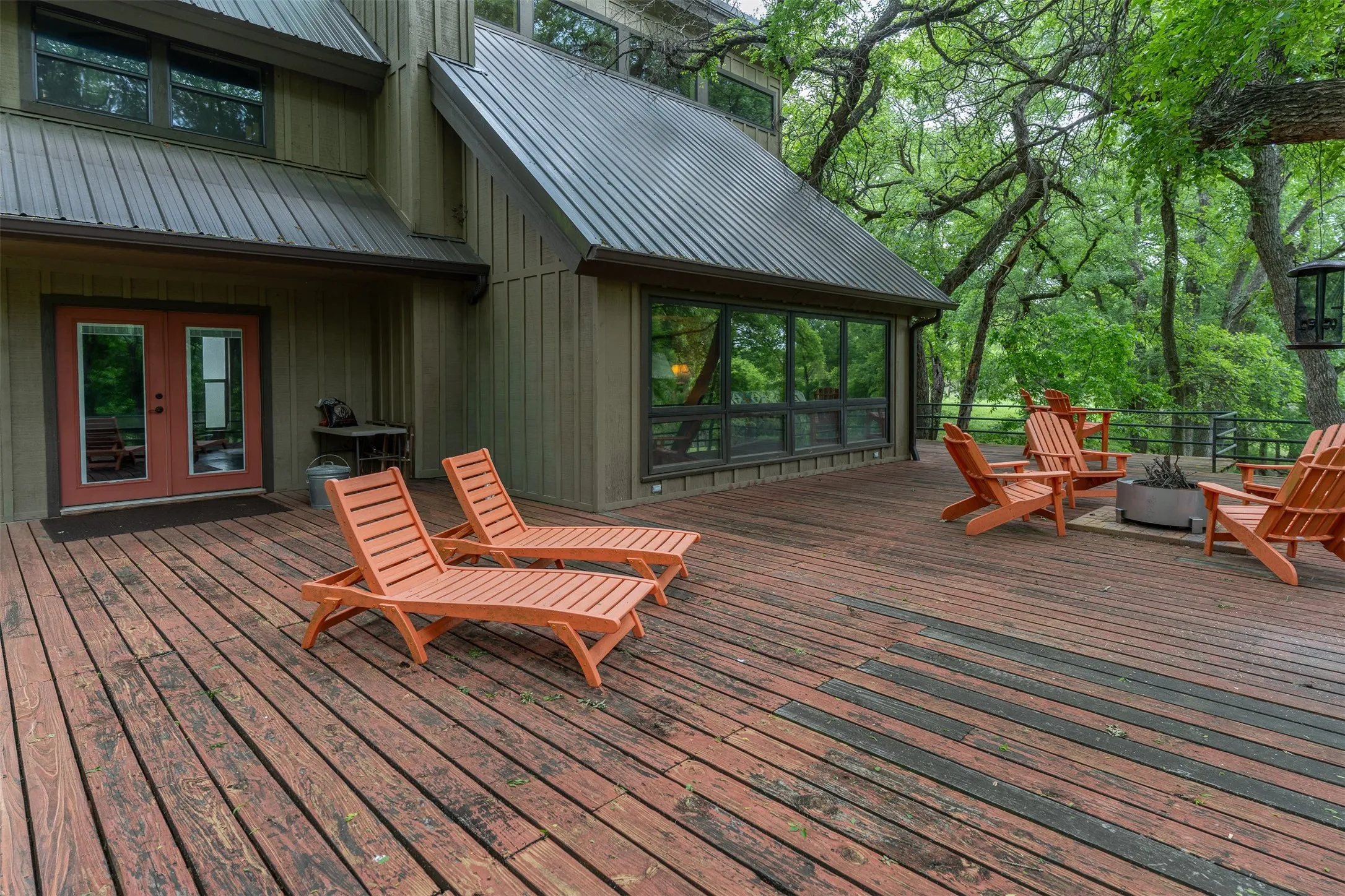 Farm For Sale in Bosque County , 377 County Road 2530, Meridian, Texas 76665, 3 Bedroom, 2 Bathroom, Garage spaces, 1,511 Sqft, built in 1985, mls#21219527, Real Estate Agent in Meridian, Homes For Sale in Bosque county, Homes For Sale in Meridian, Realtor in Meridian Texas, Real Estate Brokerage Independent Realty Texas, Luminita Cordes Realtor