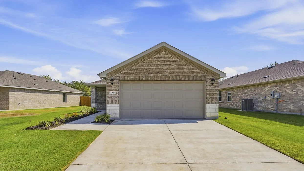 Single Family Residence For Sale in Fannin County , 1907 Glory Drive, Bonham, Texas 75418, 3 Bedroom, 2 Bathroom, 2 Garage spaces, 1,334 Sqft, built in 2026, mls#21219750, Real Estate Agent in Bonham, Homes For Sale in Fannin county, Homes For Sale in Bonham, Realtor in Bonham Texas, Real Estate Brokerage Independent Realty Texas, Luminita Cordes Realtor