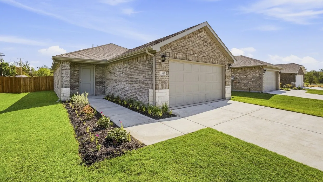 Single Family Residence For Sale in Fannin County , 1907 Glory Drive, Bonham, Texas 75418, 3 Bedroom, 2 Bathroom, 2 Garage spaces, 1,334 Sqft, built in 2026, mls#21219750, Real Estate Agent in Bonham, Homes For Sale in Fannin county, Homes For Sale in Bonham, Realtor in Bonham Texas, Real Estate Brokerage Independent Realty Texas, Luminita Cordes Realtor