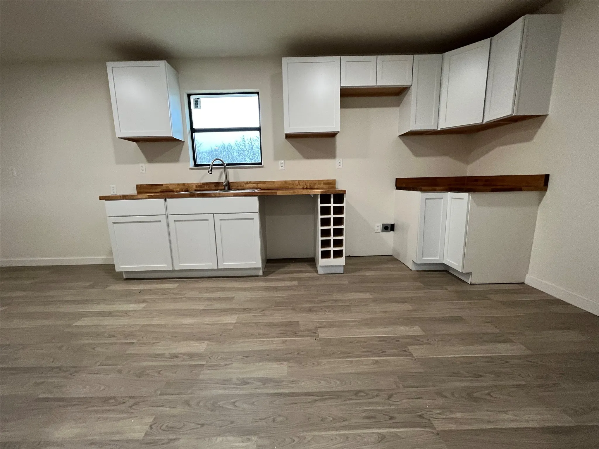 Single Family Residence For Sale in Comanche County , 4870 Hwy 67, Comanche, Texas 76442, 4 Bedrooms, 2 Bathrooms, 2 Garage spaces, 1,752 Sqft, built in 1975, Preowned, Price $264,000, mls#21219756, Real Estate Agent in Comanche, Homes For Sale in Comanche county, Homes For Sale in Comanche, Realtor in Comanche Texas, Real Estate Brokerage Independent Realty Texas, Luminita Cordes Realtor