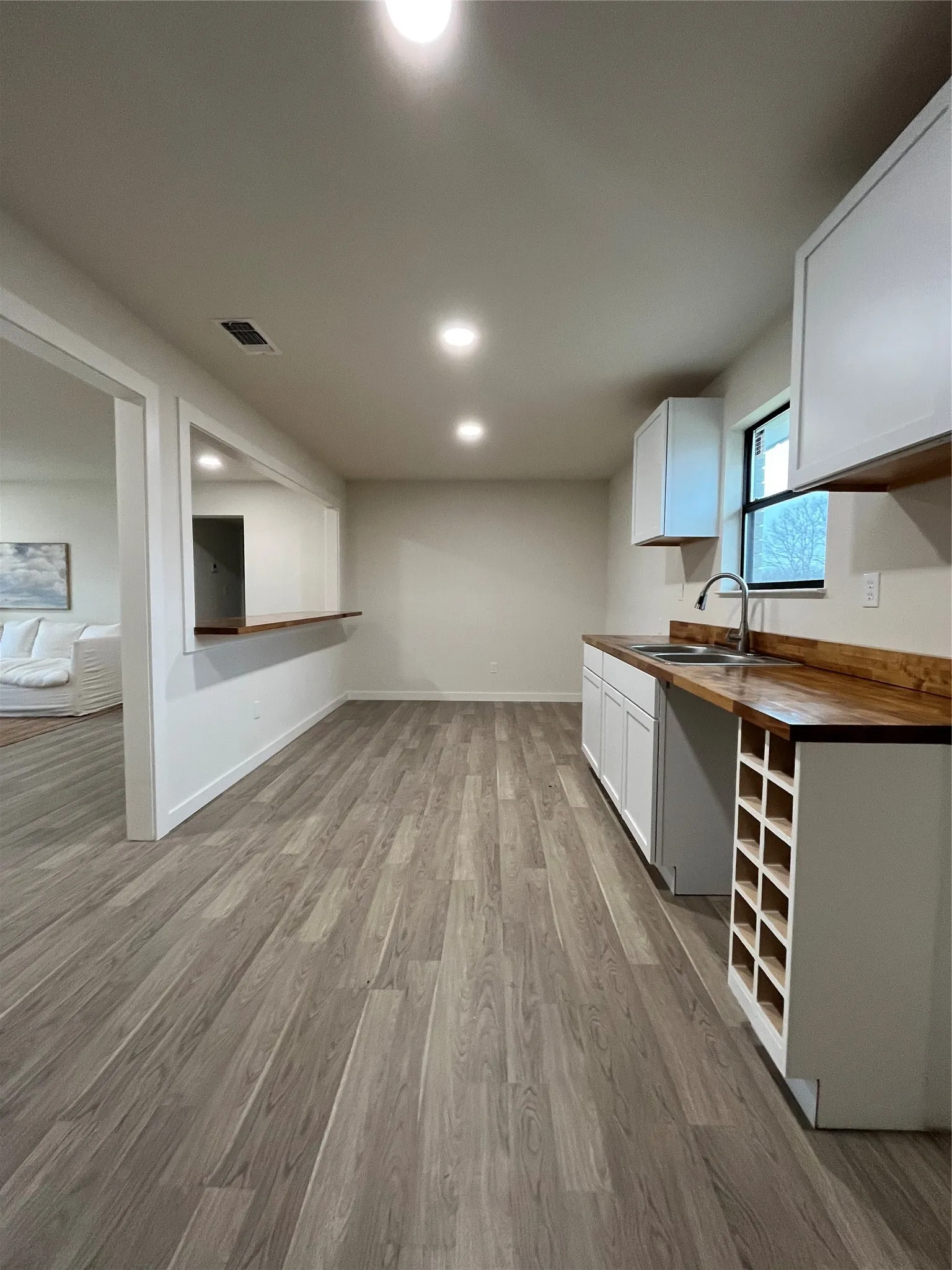 Single Family Residence For Sale in Comanche County , 4870 Hwy 67, Comanche, Texas 76442, 4 Bedrooms, 2 Bathrooms, 2 Garage spaces, 1,752 Sqft, built in 1975, Preowned, Price $264,000, mls#21219756, Real Estate Agent in Comanche, Homes For Sale in Comanche county, Homes For Sale in Comanche, Realtor in Comanche Texas, Real Estate Brokerage Independent Realty Texas, Luminita Cordes Realtor