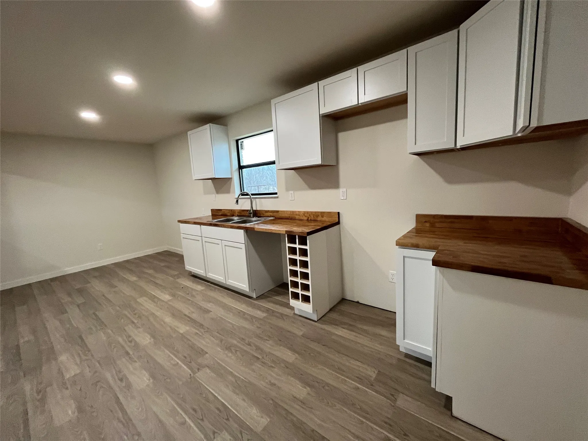 Single Family Residence For Sale in Comanche County , 4870 Hwy 67, Comanche, Texas 76442, 4 Bedrooms, 2 Bathrooms, 2 Garage spaces, 1,752 Sqft, built in 1975, Preowned, Price $264,000, mls#21219756, Real Estate Agent in Comanche, Homes For Sale in Comanche county, Homes For Sale in Comanche, Realtor in Comanche Texas, Real Estate Brokerage Independent Realty Texas, Luminita Cordes Realtor