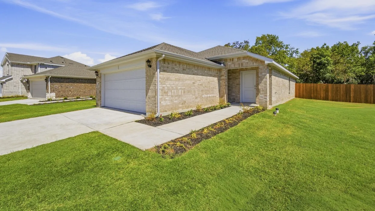Single Family Residence For Sale in Fannin County , 1917 Glory Drive, Bonham, Texas 75418, 3 Bedroom, 2 Bathroom, 2 Garage spaces, 1,334 Sqft, built in 2026, mls#21219763, Real Estate Agent in Bonham, Homes For Sale in Fannin county, Homes For Sale in Bonham, Realtor in Bonham Texas, Real Estate Brokerage Independent Realty Texas, Luminita Cordes Realtor