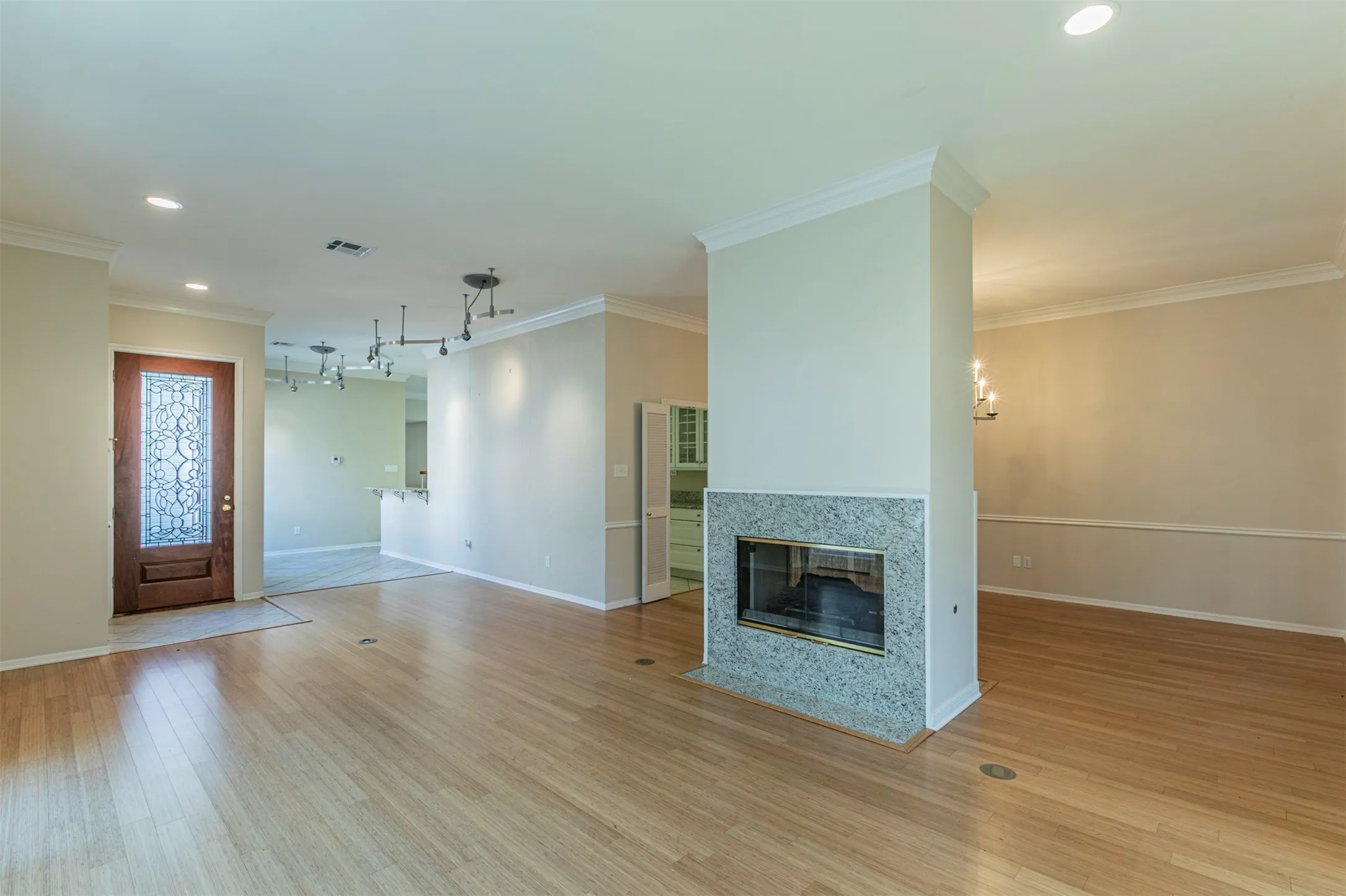 Single Family Residence For Sale in Mc Lennan County , 79 Sugar Creek Place, Woodway, Texas 76712, 4 Bedroom, 3 Bathroom, 2 Garage spaces, 3,054 Sqft, built in 1993, mls#21219701, Real Estate Agent in Woodway, Homes For Sale in Mc Lennan county, Homes For Sale in Woodway, Realtor in Woodway Texas, Real Estate Brokerage Independent Realty Texas, Luminita Cordes Realtor