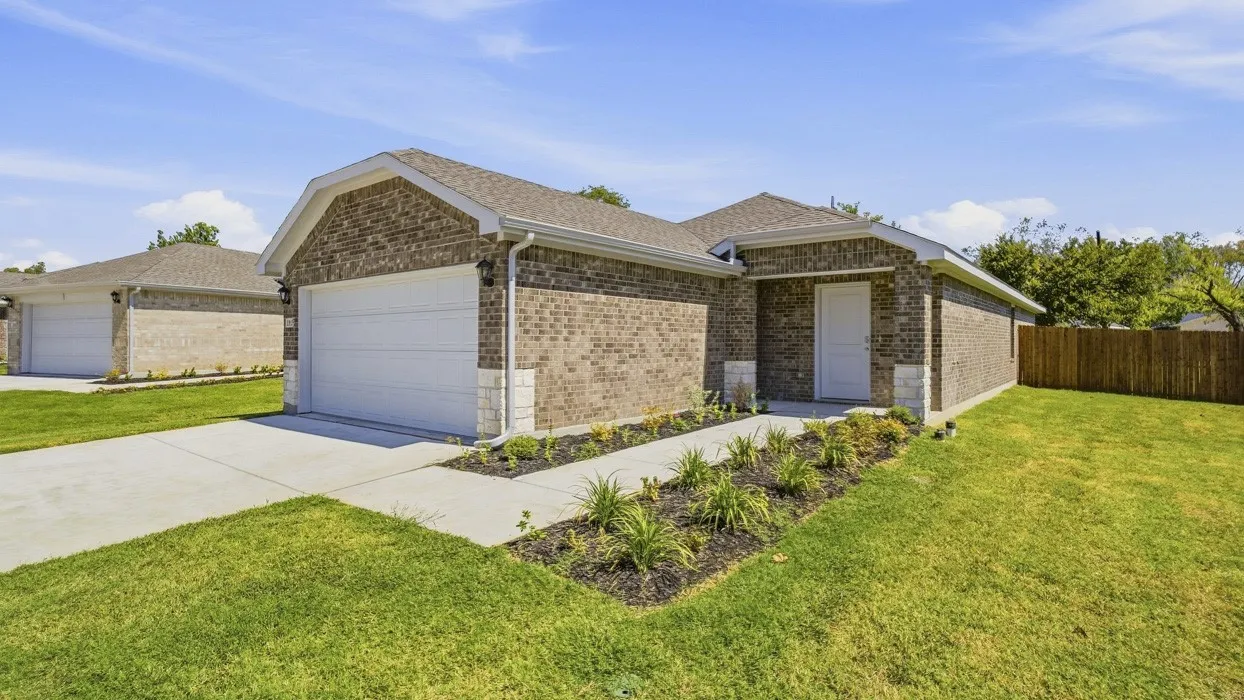 Single Family Residence For Sale in Fannin County , 1915 Glory Drive, Bonham, Texas 75418, 4 Bedroom, 2 Bathroom, 2 Garage spaces, 1,648 Sqft, built in 2026, mls#21219810, Real Estate Agent in Bonham, Homes For Sale in Fannin county, Homes For Sale in Bonham, Realtor in Bonham Texas, Real Estate Brokerage Independent Realty Texas, Luminita Cordes Realtor