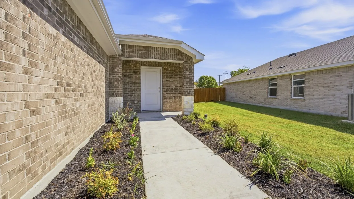 Single Family Residence For Sale in Fannin County , 1915 Glory Drive, Bonham, Texas 75418, 4 Bedroom, 2 Bathroom, 2 Garage spaces, 1,648 Sqft, built in 2026, mls#21219810, Real Estate Agent in Bonham, Homes For Sale in Fannin county, Homes For Sale in Bonham, Realtor in Bonham Texas, Real Estate Brokerage Independent Realty Texas, Luminita Cordes Realtor