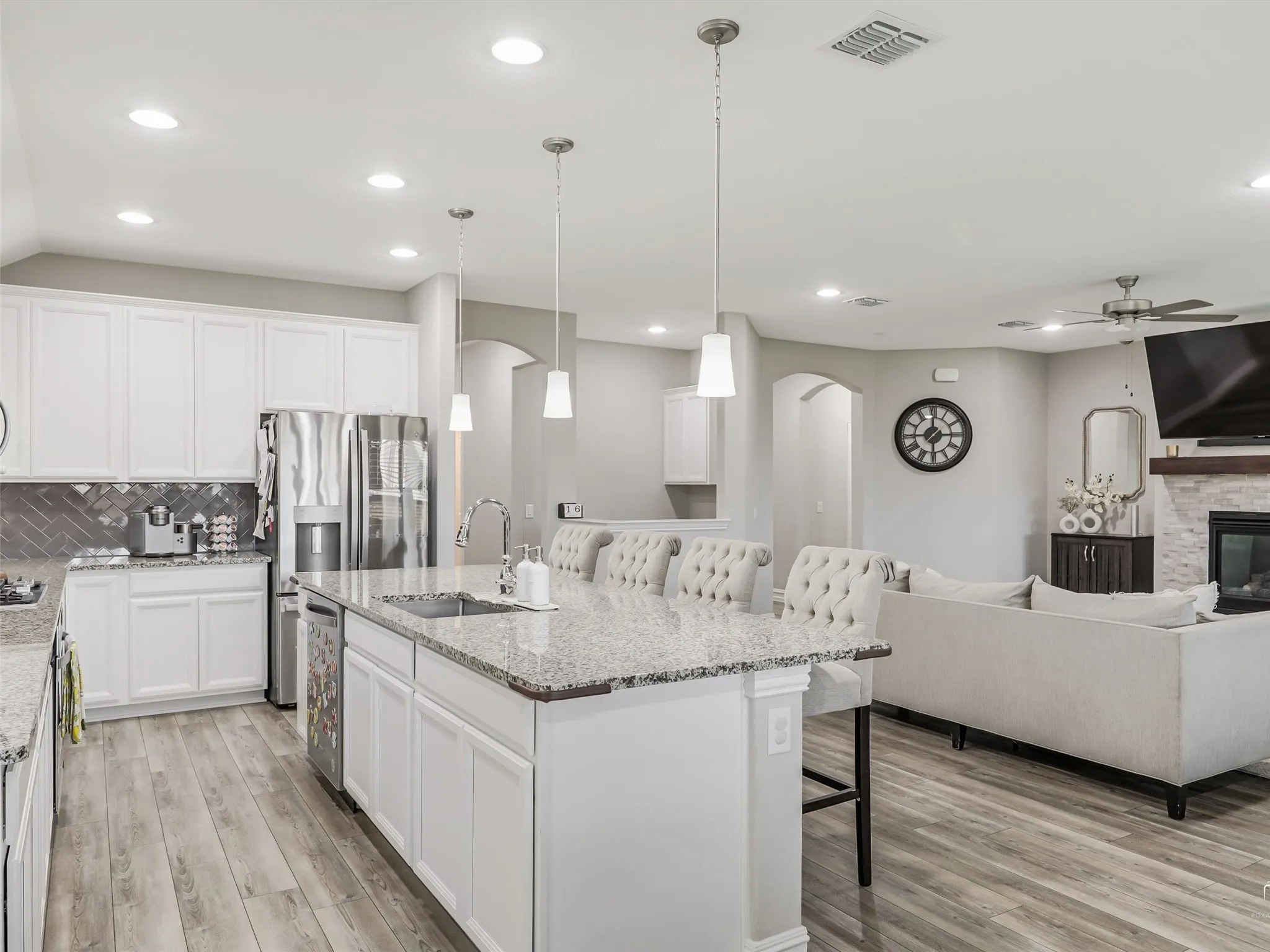 Island Open to Living, Ideal for Entertaining or Family TIme