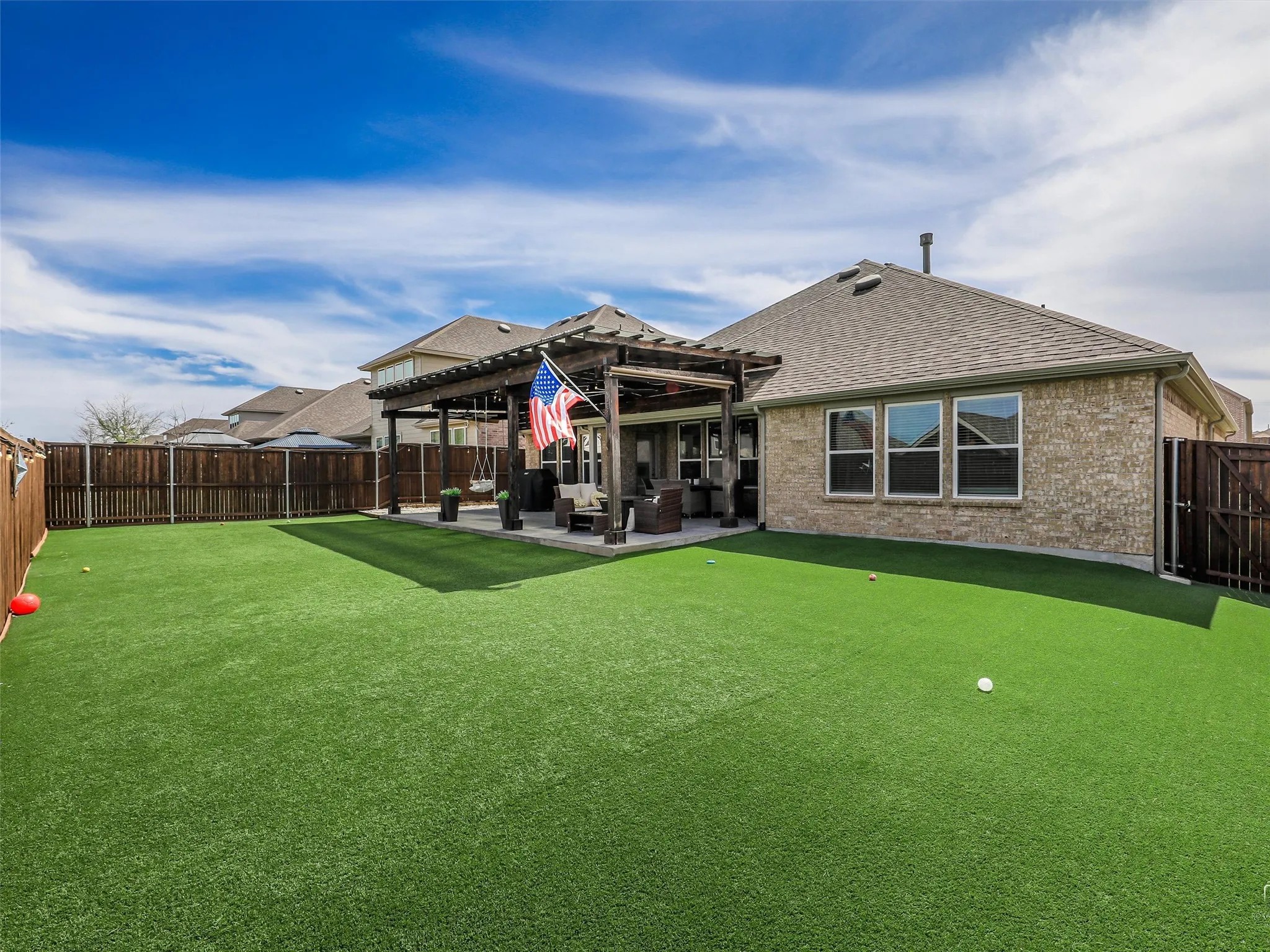 Fully Turfed Backyard!! Easy Maintenance, Always Green, and Ideal for Kids and Pets.