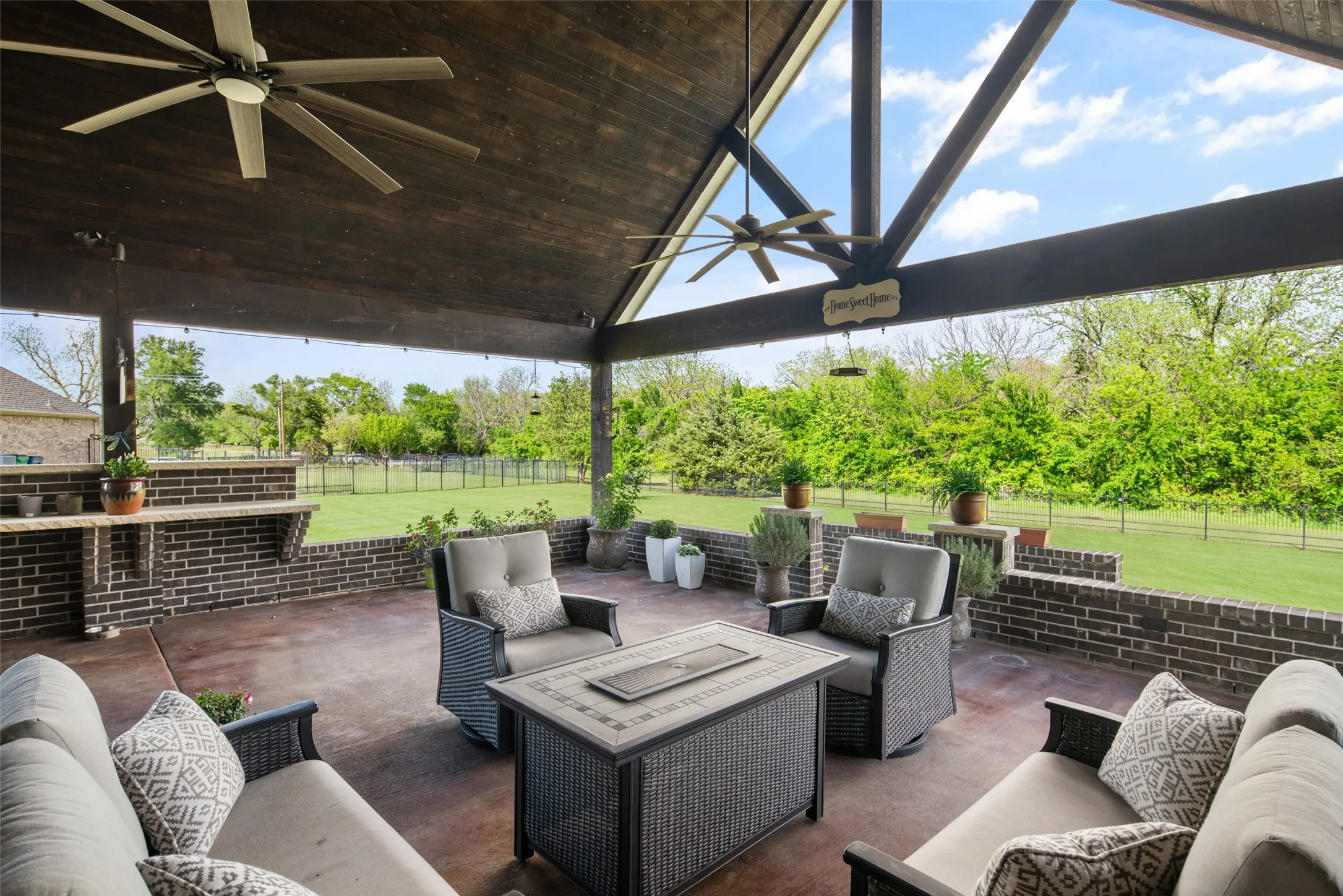 Single Family Residence For Sale in Denton County , 145 Las Colinas Trail, Cross Roads, Texas 76227, 5 Bedrooms, 4 Bathrooms, 3 Garage spaces, 4,327 Sqft, built in 2013, Price $819,900, mls#21217767, Real Estate Agent in Cross Roads, Homes For Sale in Denton county, Homes For Sale in Cross Roads, Realtor in Cross Roads Texas, Real Estate Brokerage Independent Realty Texas, Luminita Cordes Realtor