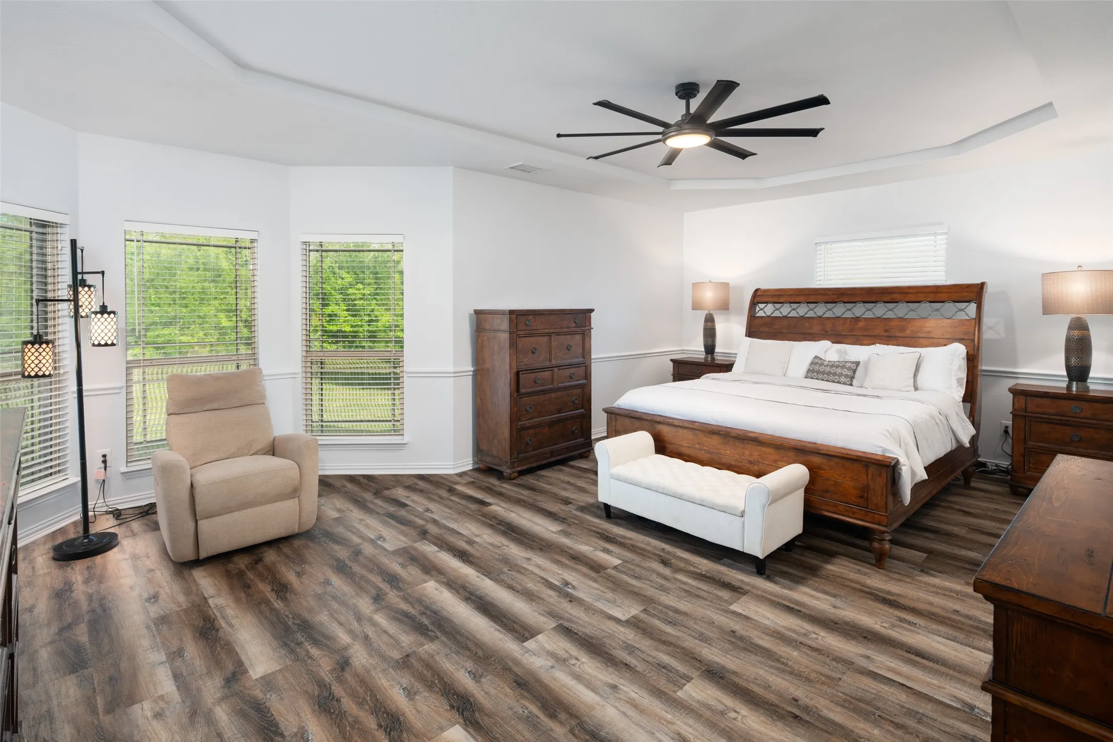 Single Family Residence For Sale in Denton County , 145 Las Colinas Trail, Cross Roads, Texas 76227, 5 Bedrooms, 4 Bathrooms, 3 Garage spaces, 4,327 Sqft, built in 2013, Price $819,900, mls#21217767, Real Estate Agent in Cross Roads, Homes For Sale in Denton county, Homes For Sale in Cross Roads, Realtor in Cross Roads Texas, Real Estate Brokerage Independent Realty Texas, Luminita Cordes Realtor