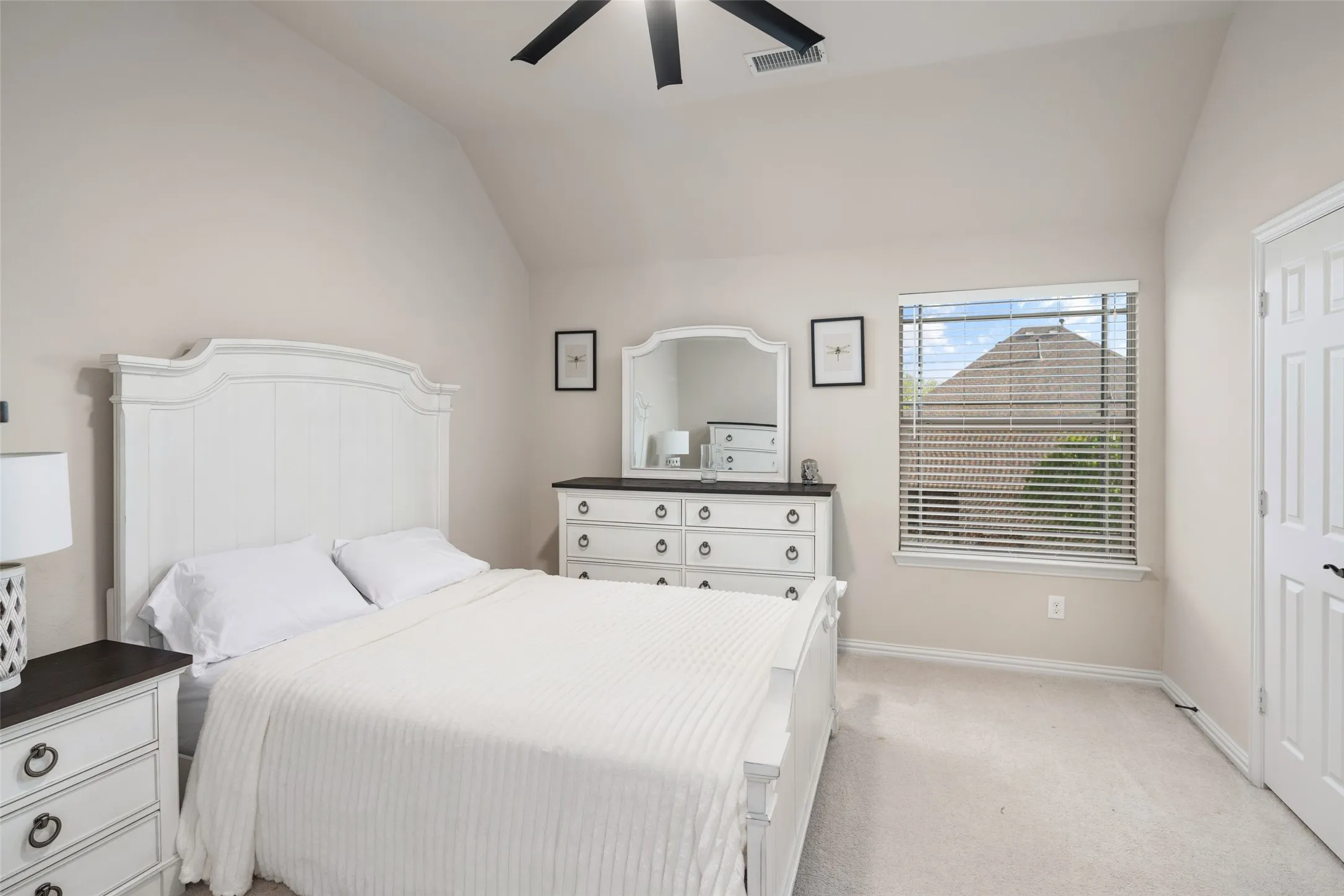 Single Family Residence For Sale in Denton County , 145 Las Colinas Trail, Cross Roads, Texas 76227, 5 Bedrooms, 4 Bathrooms, 3 Garage spaces, 4,327 Sqft, built in 2013, Price $819,900, mls#21217767, Real Estate Agent in Cross Roads, Homes For Sale in Denton county, Homes For Sale in Cross Roads, Realtor in Cross Roads Texas, Real Estate Brokerage Independent Realty Texas, Luminita Cordes Realtor