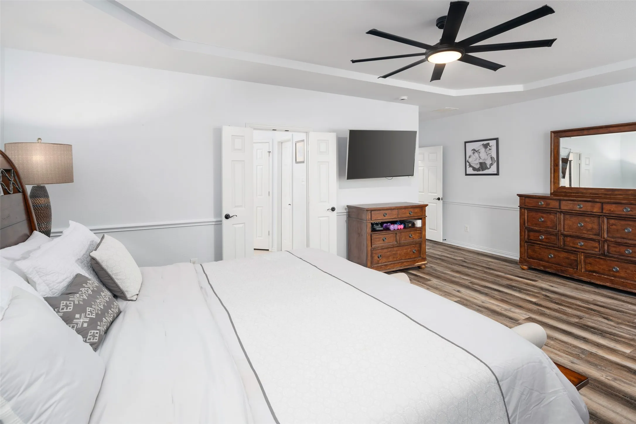 Single Family Residence For Sale in Denton County , 145 Las Colinas Trail, Cross Roads, Texas 76227, 5 Bedrooms, 4 Bathrooms, 3 Garage spaces, 4,327 Sqft, built in 2013, Price $819,900, mls#21217767, Real Estate Agent in Cross Roads, Homes For Sale in Denton county, Homes For Sale in Cross Roads, Realtor in Cross Roads Texas, Real Estate Brokerage Independent Realty Texas, Luminita Cordes Realtor