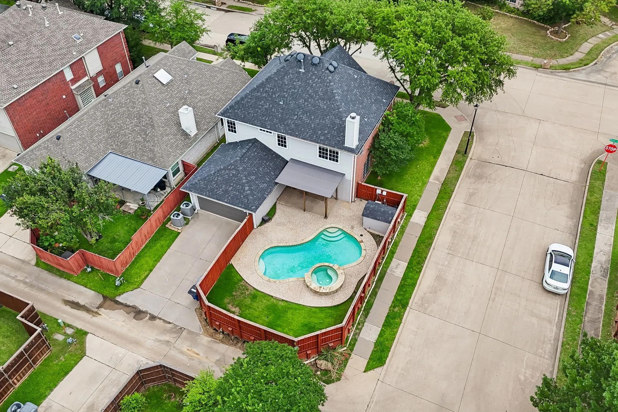 Single Family Residence For Sale in Denton County , 17909 Brent Drive, Dallas, Texas 75287, 4 Bedroom, 3 Bathroom, 2 Garage spaces, 2,470 Sqft, built in 1998, mls#21216605, Real Estate Agent in Dallas, Homes For Sale in Denton county, Homes For Sale in Dallas, Realtor in Dallas Texas, Real Estate Brokerage Independent Realty Texas, Luminita Cordes Realtor