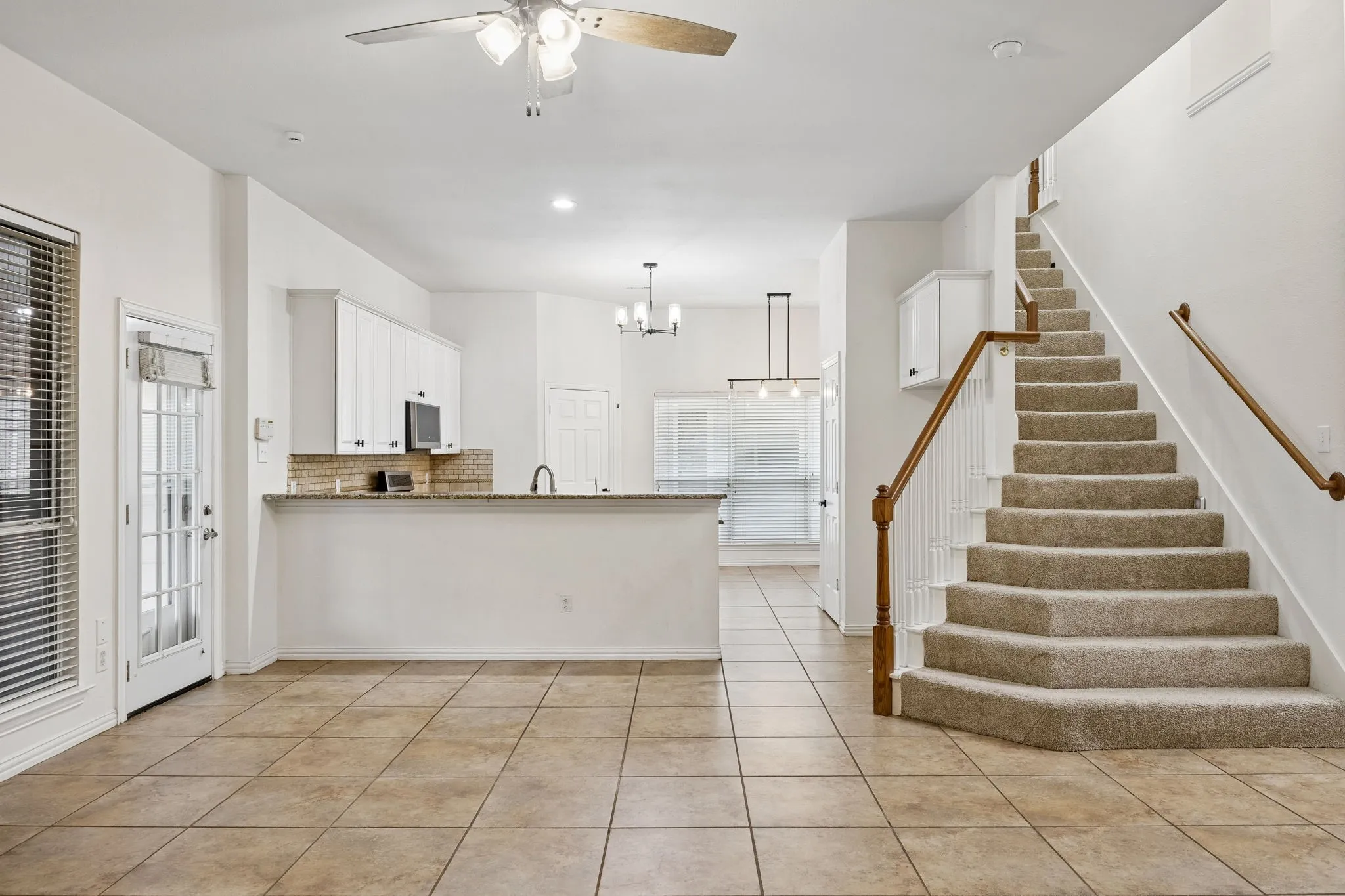 Single Family Residence For Sale in Denton County , 17909 Brent Drive, Dallas, Texas 75287, 4 Bedroom, 3 Bathroom, 2 Garage spaces, 2,470 Sqft, built in 1998, mls#21216605, Real Estate Agent in Dallas, Homes For Sale in Denton county, Homes For Sale in Dallas, Realtor in Dallas Texas, Real Estate Brokerage Independent Realty Texas, Luminita Cordes Realtor