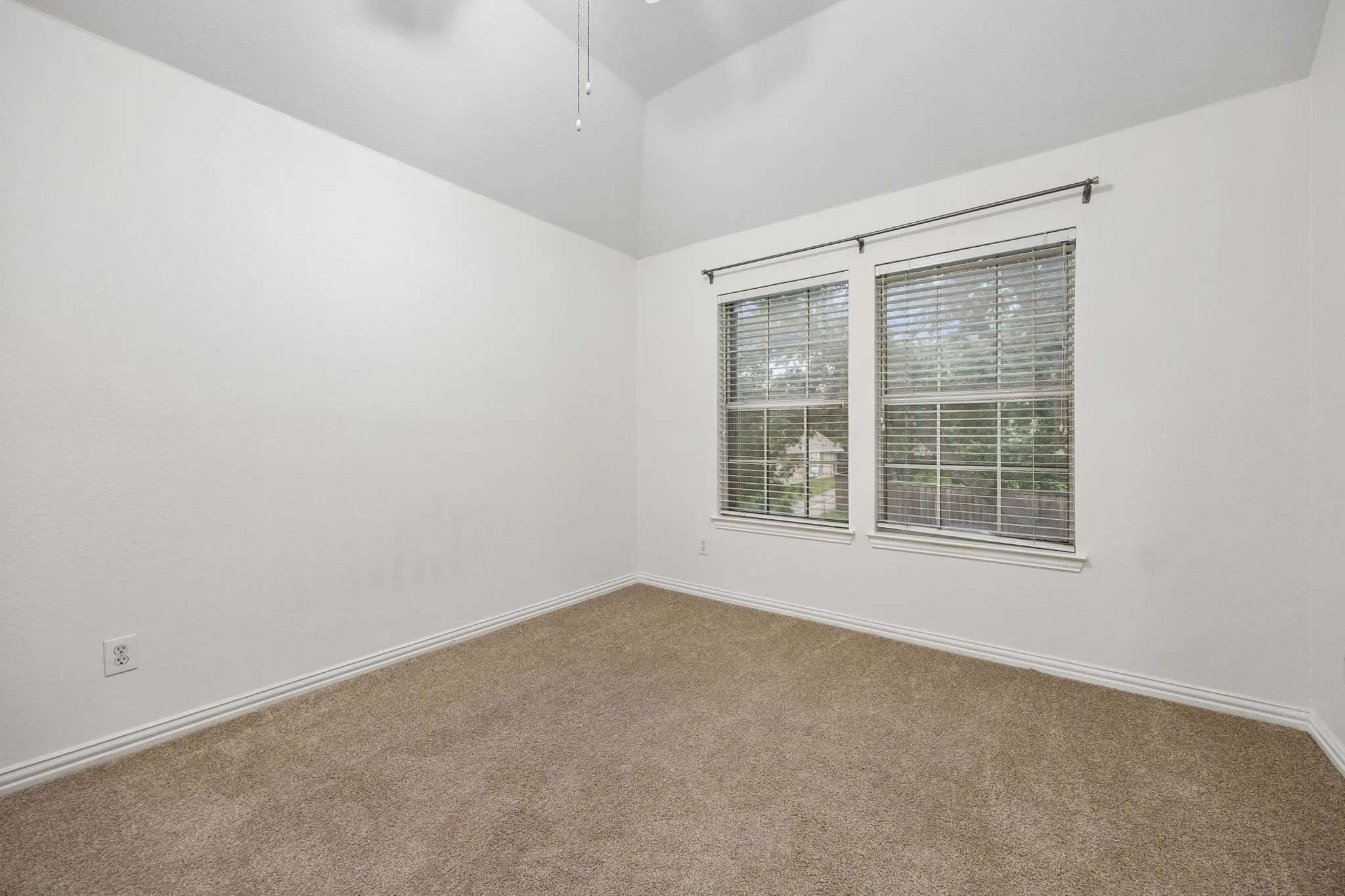 Single Family Residence For Sale in Denton County , 17909 Brent Drive, Dallas, Texas 75287, 4 Bedroom, 3 Bathroom, 2 Garage spaces, 2,470 Sqft, built in 1998, mls#21216605, Real Estate Agent in Dallas, Homes For Sale in Denton county, Homes For Sale in Dallas, Realtor in Dallas Texas, Real Estate Brokerage Independent Realty Texas, Luminita Cordes Realtor