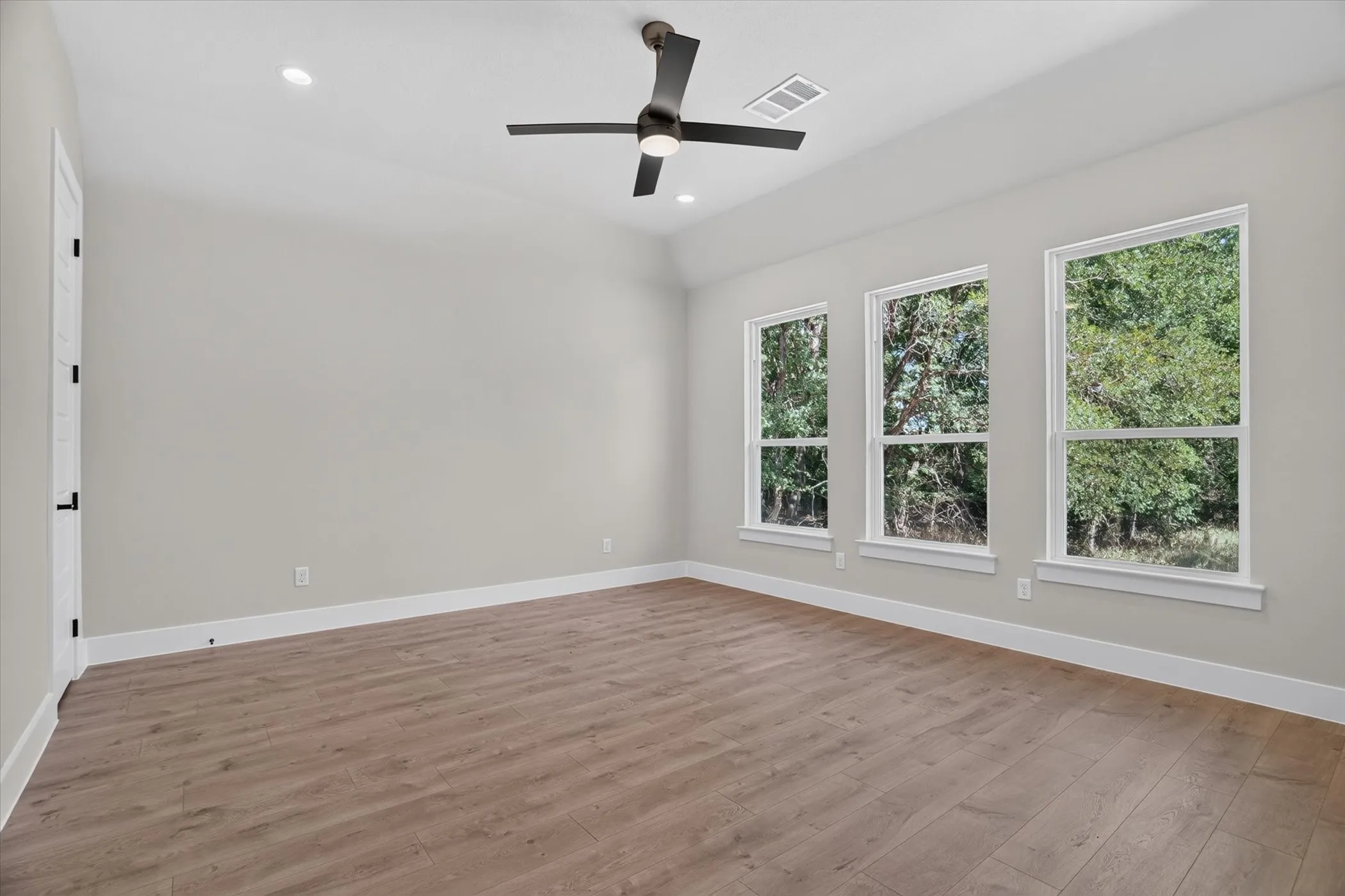 Single Family Residence For Sale in Parker County , 511 Pernell Court, Weatherford, Texas 76087, 4 Bedroom, 3 Bathroom, Garage spaces, 2,580 Sqft, built in 2026, mls#21219876, Real Estate Agent in Weatherford, Homes For Sale in Parker county, Homes For Sale in Weatherford, Realtor in Weatherford Texas, Real Estate Brokerage Independent Realty Texas, Luminita Cordes Realtor