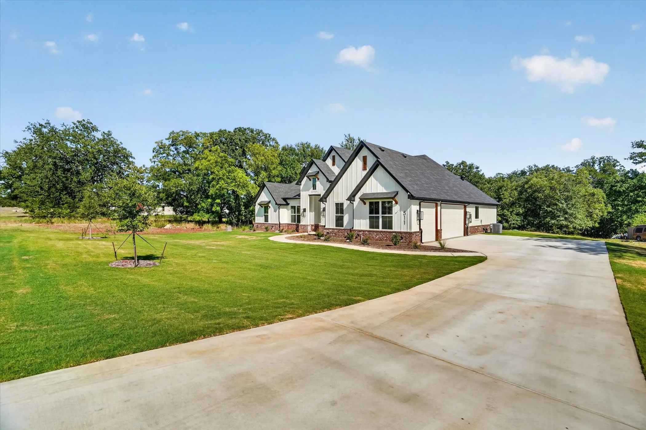 Single Family Residence For Sale in Parker County , 511 Pernell Court, Weatherford, Texas 76087, 4 Bedroom, 3 Bathroom, Garage spaces, 2,580 Sqft, built in 2026, mls#21219876, Real Estate Agent in Weatherford, Homes For Sale in Parker county, Homes For Sale in Weatherford, Realtor in Weatherford Texas, Real Estate Brokerage Independent Realty Texas, Luminita Cordes Realtor