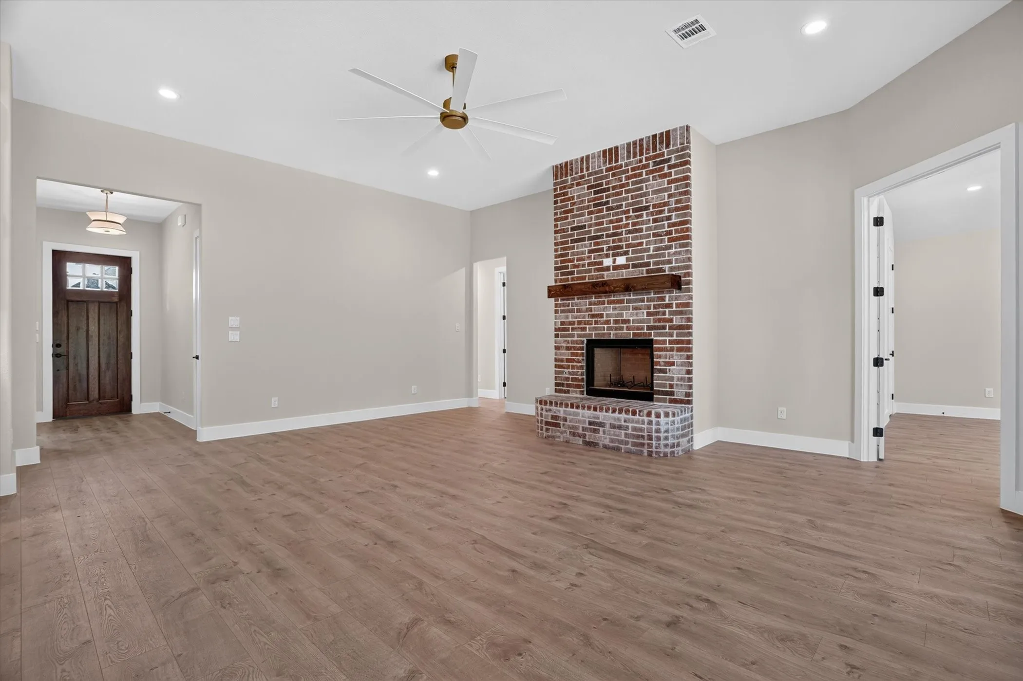 Single Family Residence For Sale in Parker County , 511 Pernell Court, Weatherford, Texas 76087, 4 Bedroom, 3 Bathroom, Garage spaces, 2,580 Sqft, built in 2026, mls#21219876, Real Estate Agent in Weatherford, Homes For Sale in Parker county, Homes For Sale in Weatherford, Realtor in Weatherford Texas, Real Estate Brokerage Independent Realty Texas, Luminita Cordes Realtor