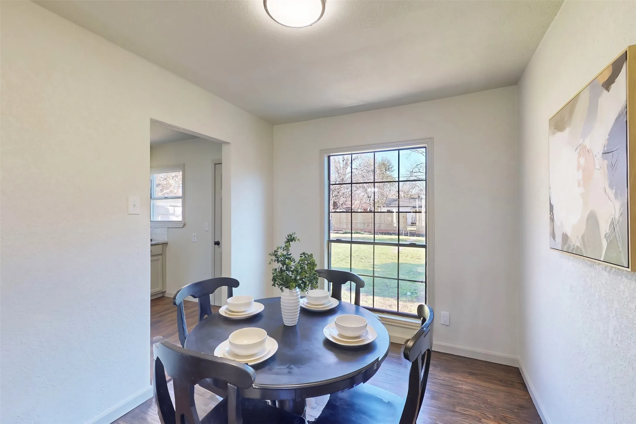 Single Family Residence For Sale in Dallas County , 2842 Carlson Drive, Dallas, Texas 75235, 3 Bedrooms, 1 Bathroom, Garage spaces, 1,162 Sqft, built in 1948, Preowned, Price $319,000, mls#21207831, Real Estate Agent in Dallas, Homes For Sale in Dallas county, Homes For Sale in Dallas, Realtor in Dallas Texas, Real Estate Brokerage Independent Realty Texas, Luminita Cordes Realtor