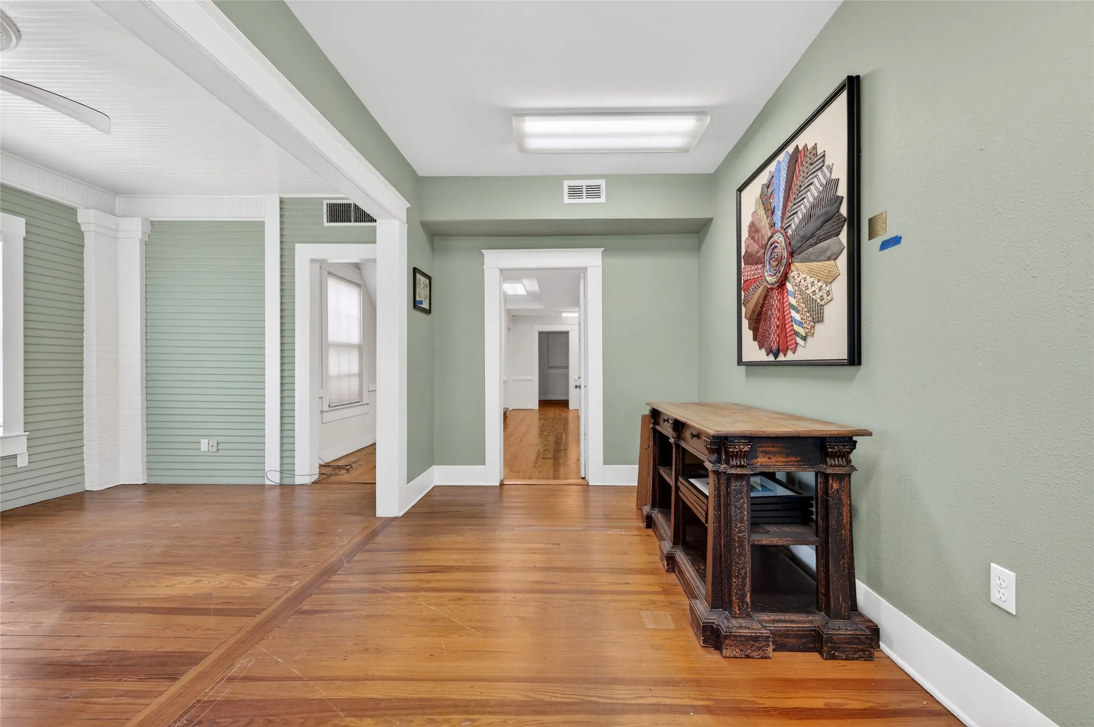 Office For Sale in Henderson County , 214 E College Street, Athens, Texas 75751, 0, 0, Garage spaces, 0 Sqft, built in 1920, Preowned, mls#21219228, Real Estate Agent in Athens, Homes For Sale in Henderson county, Homes For Sale in Athens, Realtor in Athens Texas, Real Estate Brokerage Independent Realty Texas, Luminita Cordes Realtor