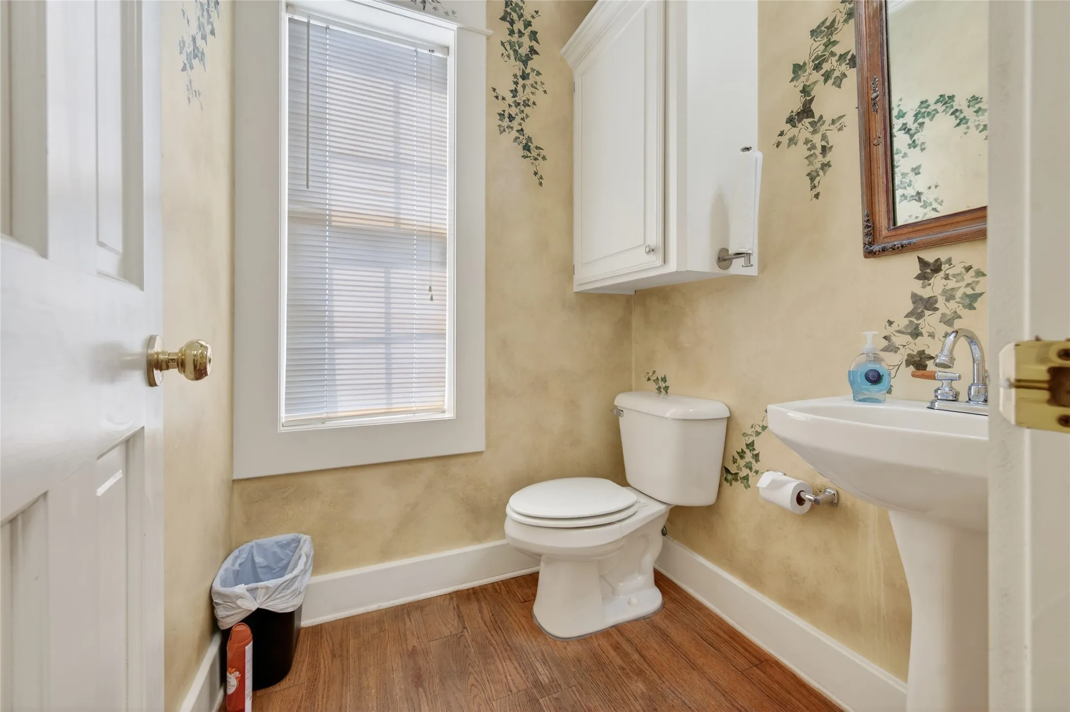 Office For Sale in Henderson County , 214 E College Street, Athens, Texas 75751, 0, 0, Garage spaces, 0 Sqft, built in 1920, Preowned, mls#21219228, Real Estate Agent in Athens, Homes For Sale in Henderson county, Homes For Sale in Athens, Realtor in Athens Texas, Real Estate Brokerage Independent Realty Texas, Luminita Cordes Realtor