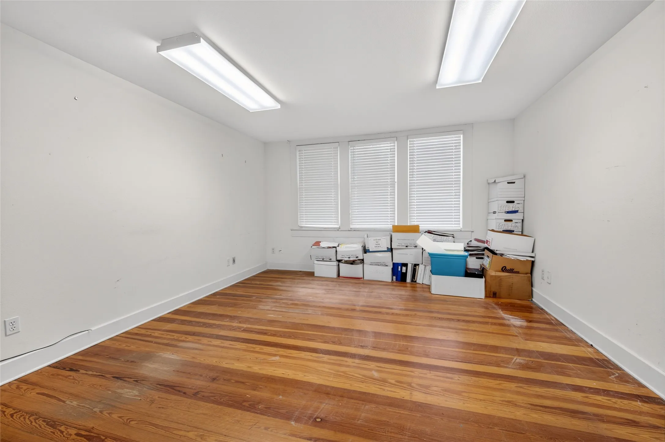 Office For Sale in Henderson County , 214 E College Street, Athens, Texas 75751, 0, 0, Garage spaces, 0 Sqft, built in 1920, Preowned, mls#21219228, Real Estate Agent in Athens, Homes For Sale in Henderson county, Homes For Sale in Athens, Realtor in Athens Texas, Real Estate Brokerage Independent Realty Texas, Luminita Cordes Realtor
