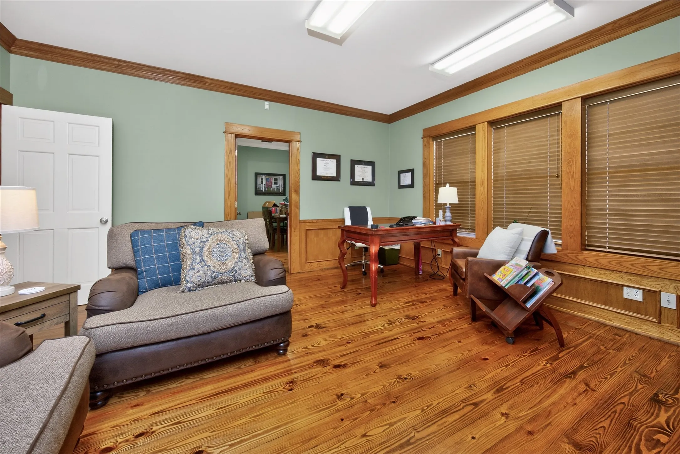 Office For Sale in Henderson County , 214 E College Street, Athens, Texas 75751, 0, 0, Garage spaces, 0 Sqft, built in 1920, Preowned, mls#21219228, Real Estate Agent in Athens, Homes For Sale in Henderson county, Homes For Sale in Athens, Realtor in Athens Texas, Real Estate Brokerage Independent Realty Texas, Luminita Cordes Realtor