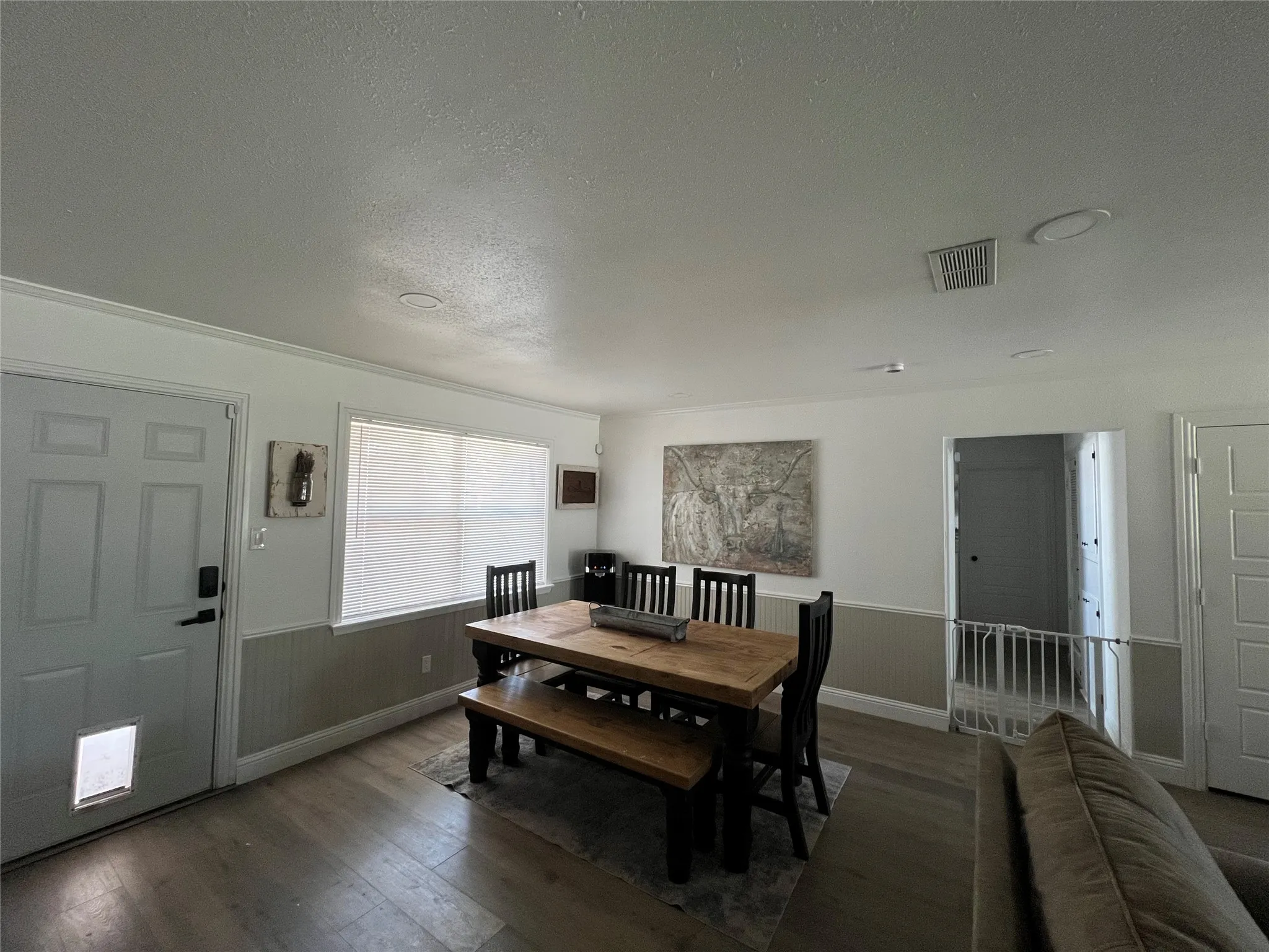 Single Family Residence For Sale in Palo Pinto County , 200 33rd Street, Mineral Wells, Texas 76067, 4 Bedroom, 3 Bathroom, 2 Garage spaces, 1,998 Sqft, built in 1968, Preowned, mls#21219900, Real Estate Agent in Mineral Wells, Homes For Sale in Palo Pinto county, Homes For Sale in Mineral Wells, Realtor in Mineral Wells Texas, Real Estate Brokerage Independent Realty Texas, Luminita Cordes Realtor