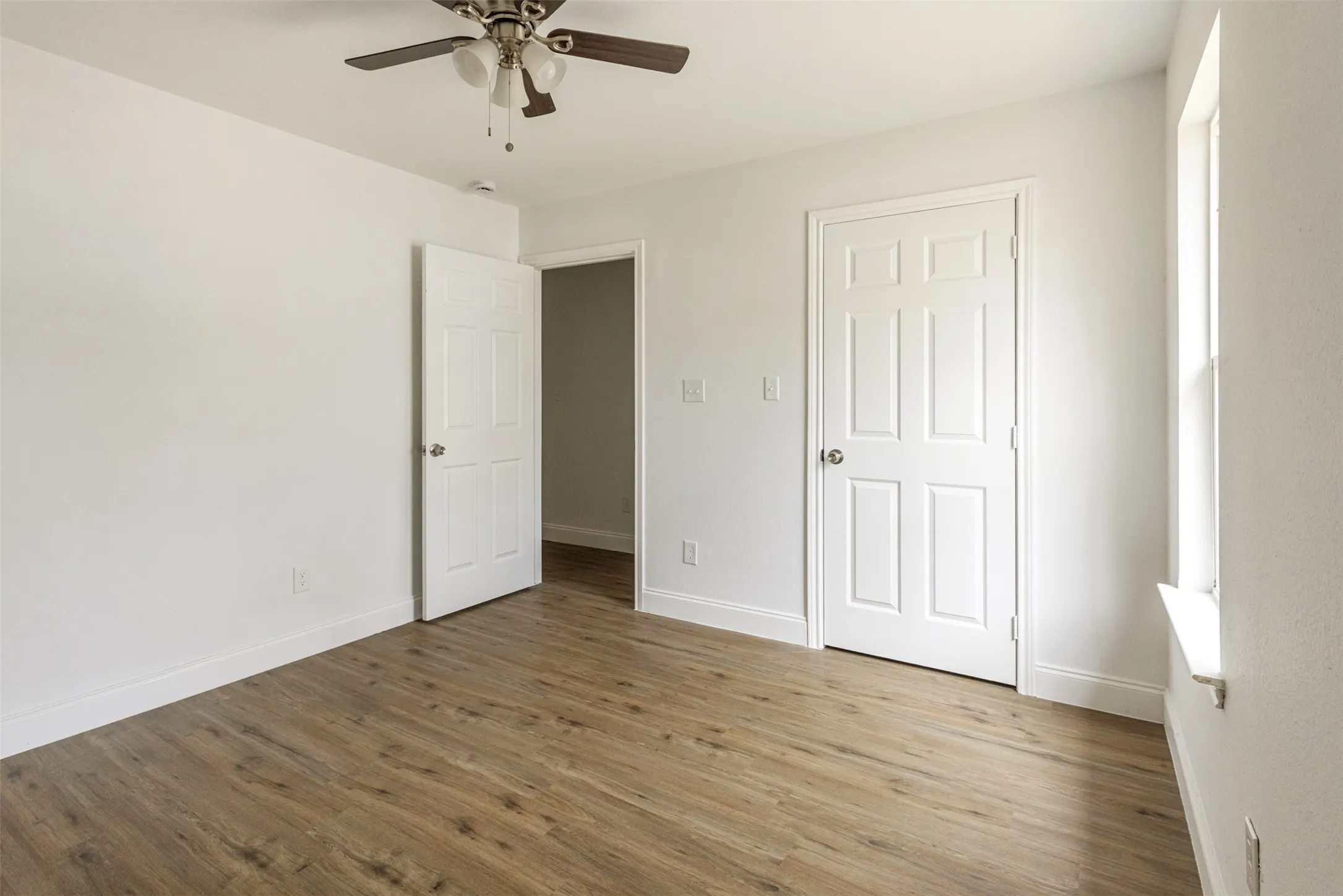 Single Family Residence For Sale in Henderson County , 7130 Shawnee Circle, Mabank, Texas 75156, 3 Bedroom, 2 Bathroom, Garage spaces, 1,400 Sqft, built in 2025, mls#21219927, Real Estate Agent in Mabank, Homes For Sale in Henderson county, Homes For Sale in Mabank, Realtor in Mabank Texas, Real Estate Brokerage Independent Realty Texas, Luminita Cordes Realtor