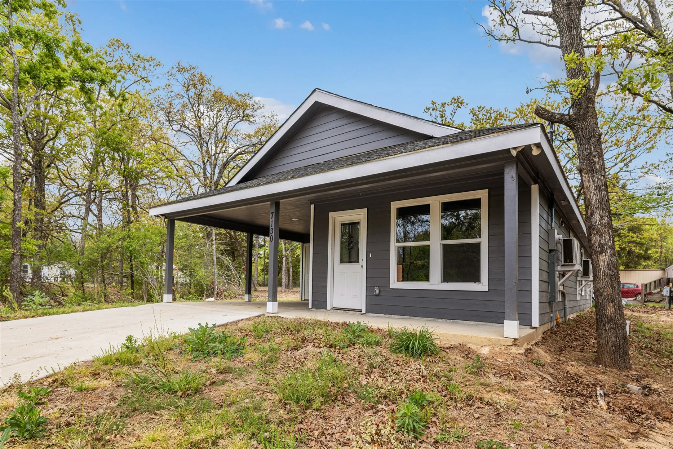 Single Family Residence For Sale in Henderson County , 7130 Shawnee Circle, Mabank, Texas 75156, 3 Bedroom, 2 Bathroom, Garage spaces, 1,400 Sqft, built in 2025, mls#21219927, Real Estate Agent in Mabank, Homes For Sale in Henderson county, Homes For Sale in Mabank, Realtor in Mabank Texas, Real Estate Brokerage Independent Realty Texas, Luminita Cordes Realtor
