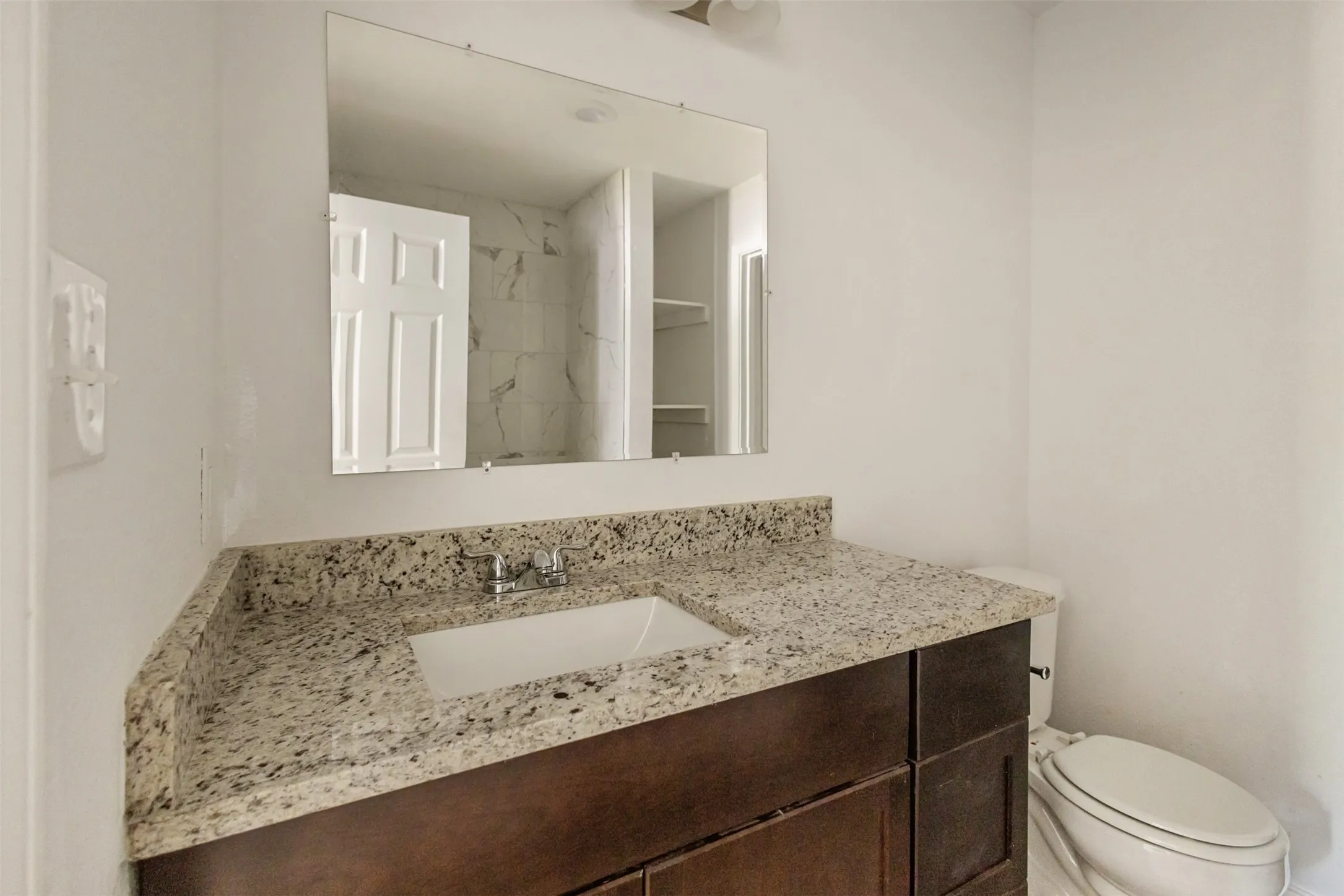 Single Family Residence For Sale in Henderson County , 7130 Shawnee Circle, Mabank, Texas 75156, 3 Bedroom, 2 Bathroom, Garage spaces, 1,400 Sqft, built in 2025, mls#21219927, Real Estate Agent in Mabank, Homes For Sale in Henderson county, Homes For Sale in Mabank, Realtor in Mabank Texas, Real Estate Brokerage Independent Realty Texas, Luminita Cordes Realtor