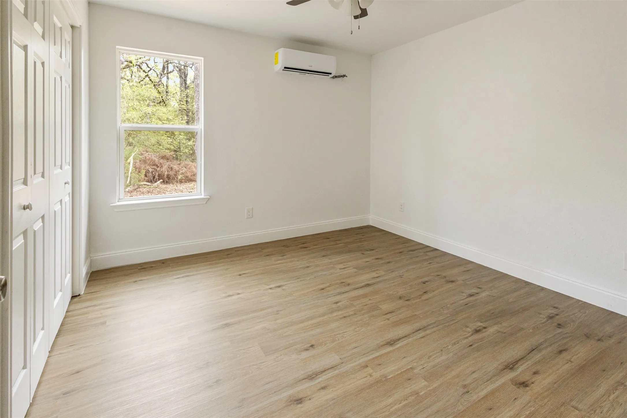 Single Family Residence For Sale in Henderson County , 7130 Shawnee Circle, Mabank, Texas 75156, 3 Bedroom, 2 Bathroom, Garage spaces, 1,400 Sqft, built in 2025, mls#21219927, Real Estate Agent in Mabank, Homes For Sale in Henderson county, Homes For Sale in Mabank, Realtor in Mabank Texas, Real Estate Brokerage Independent Realty Texas, Luminita Cordes Realtor