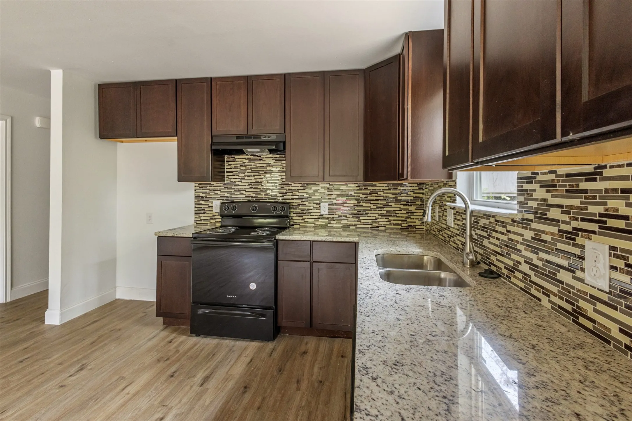Single Family Residence For Sale in Henderson County , 7130 Shawnee Circle, Mabank, Texas 75156, 3 Bedroom, 2 Bathroom, Garage spaces, 1,400 Sqft, built in 2025, mls#21219927, Real Estate Agent in Mabank, Homes For Sale in Henderson county, Homes For Sale in Mabank, Realtor in Mabank Texas, Real Estate Brokerage Independent Realty Texas, Luminita Cordes Realtor