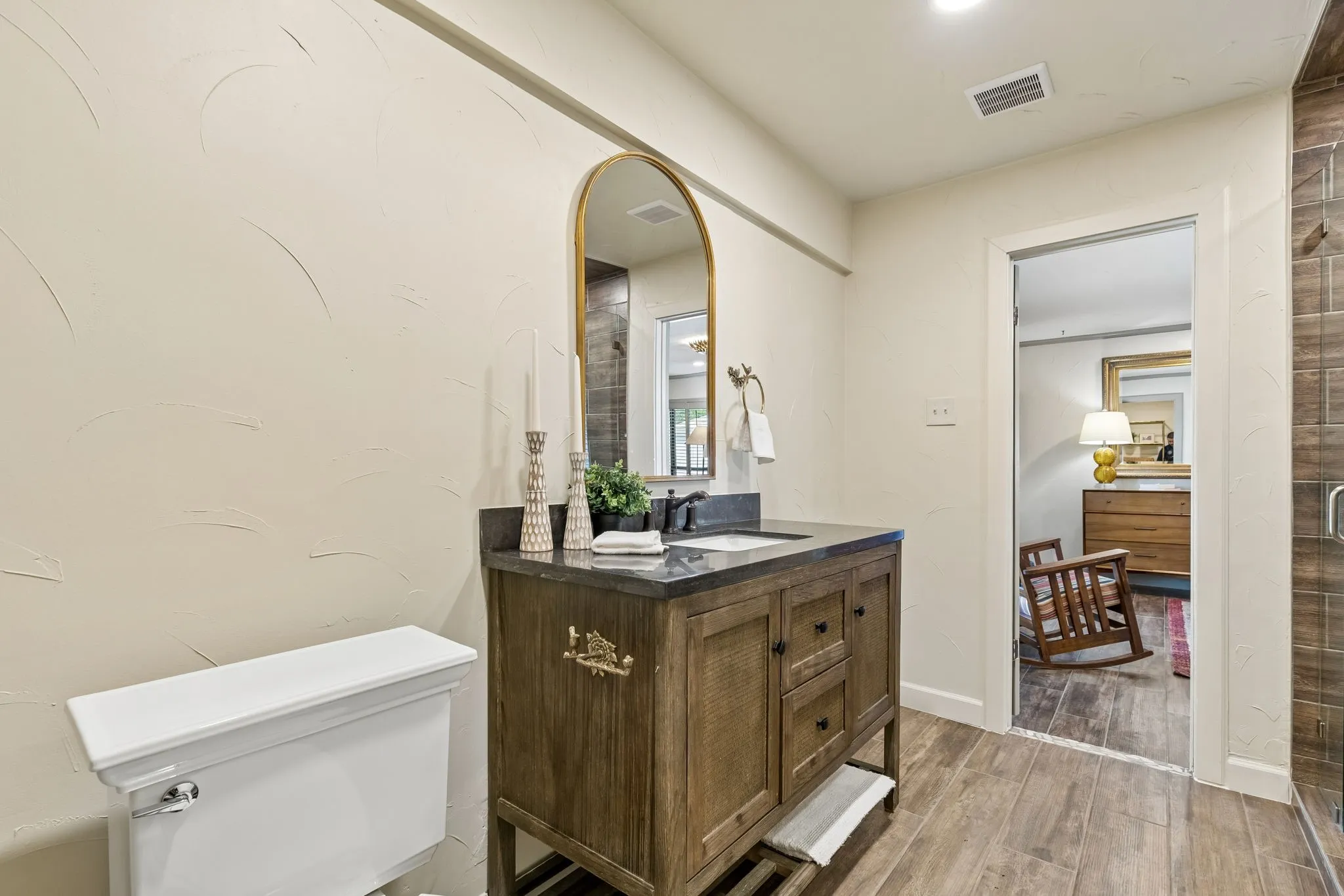 Onsuite bathroom 3
