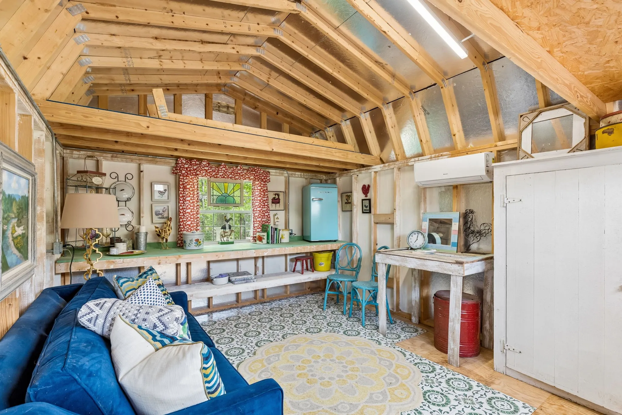 Cute climate controlled she-shed with reading nook and bunk sleeping perfect to take a break on a hot Texas summer day.    Located next to the chicken coop for easy storage or sale of those extra eggs.