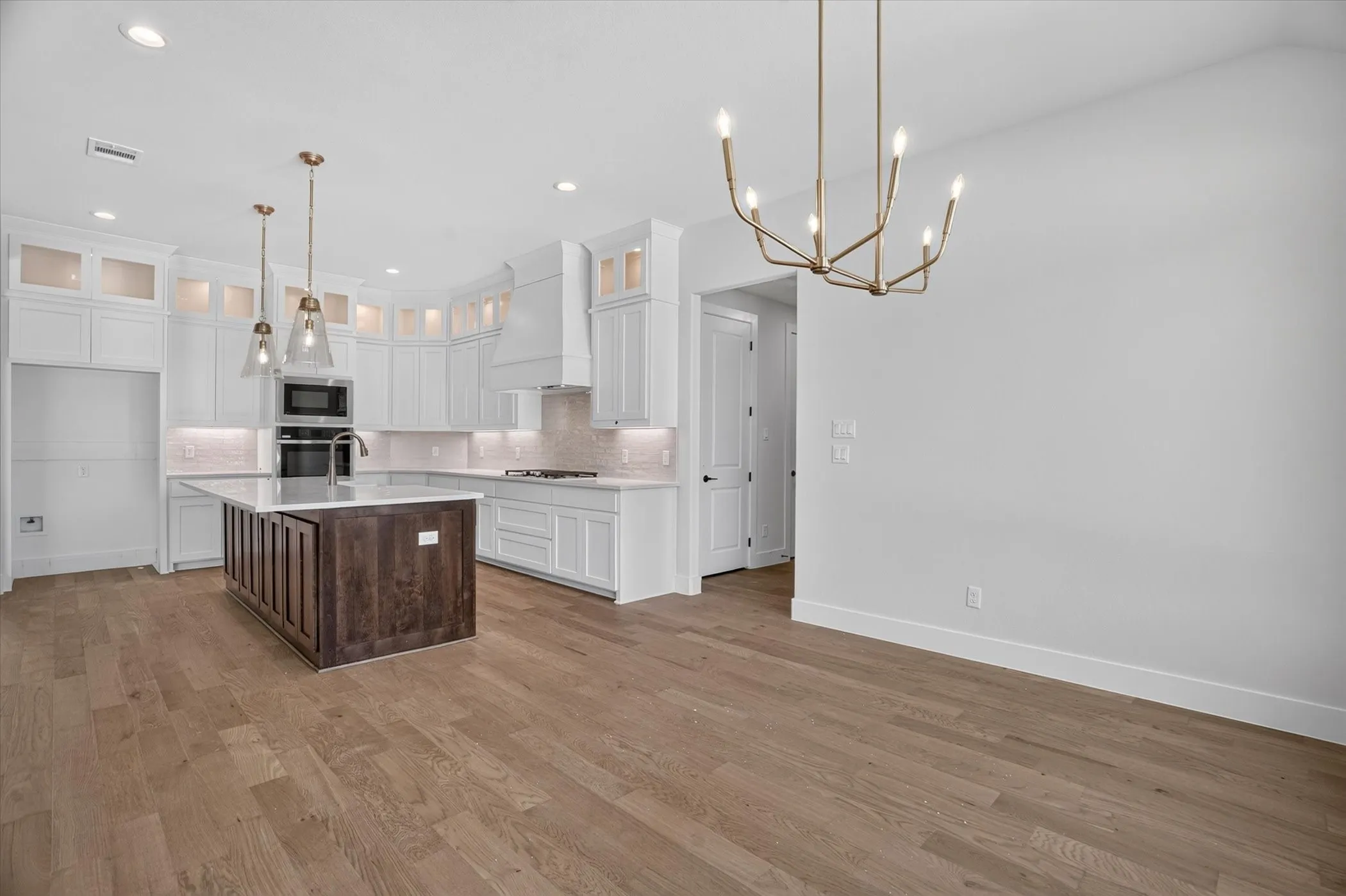 Single Family Residence For Sale in Parker County , 2037 Preserves Trail, Weatherford, Texas 76087, 4 Bedroom, 3 Bathroom, Garage spaces, 3,011 Sqft, built in 2026, mls#21219982, Real Estate Agent in Weatherford, Homes For Sale in Parker county, Homes For Sale in Weatherford, Realtor in Weatherford Texas, Real Estate Brokerage Independent Realty Texas, Luminita Cordes Realtor