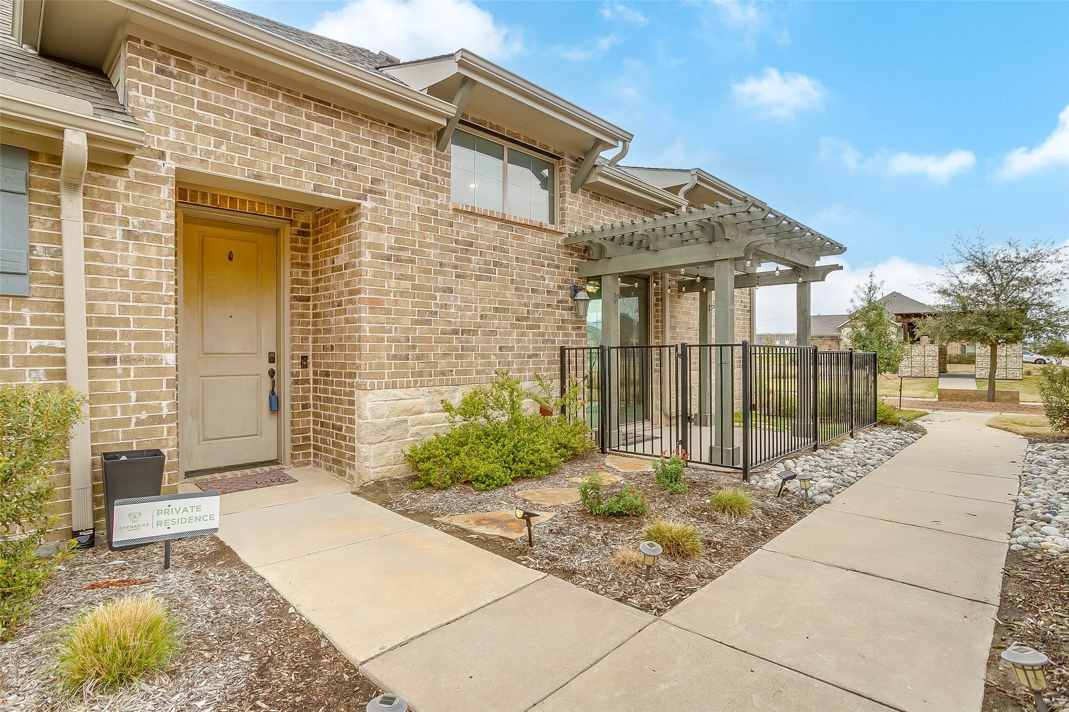 Single Family Residence For Sale in Denton County , 1020 Foxglove Lane, Prosper, Texas 75078, 2 Bedrooms, 2 Bathrooms, 2 Garage spaces, 1,370 Sqft, built in 2019, Preowned, Price $399,500, mls#21200901, Real Estate Agent in Prosper, Homes For Sale in Denton county, Homes For Sale in Prosper, Realtor in Prosper Texas, Real Estate Brokerage Independent Realty Texas, Luminita Cordes Realtor