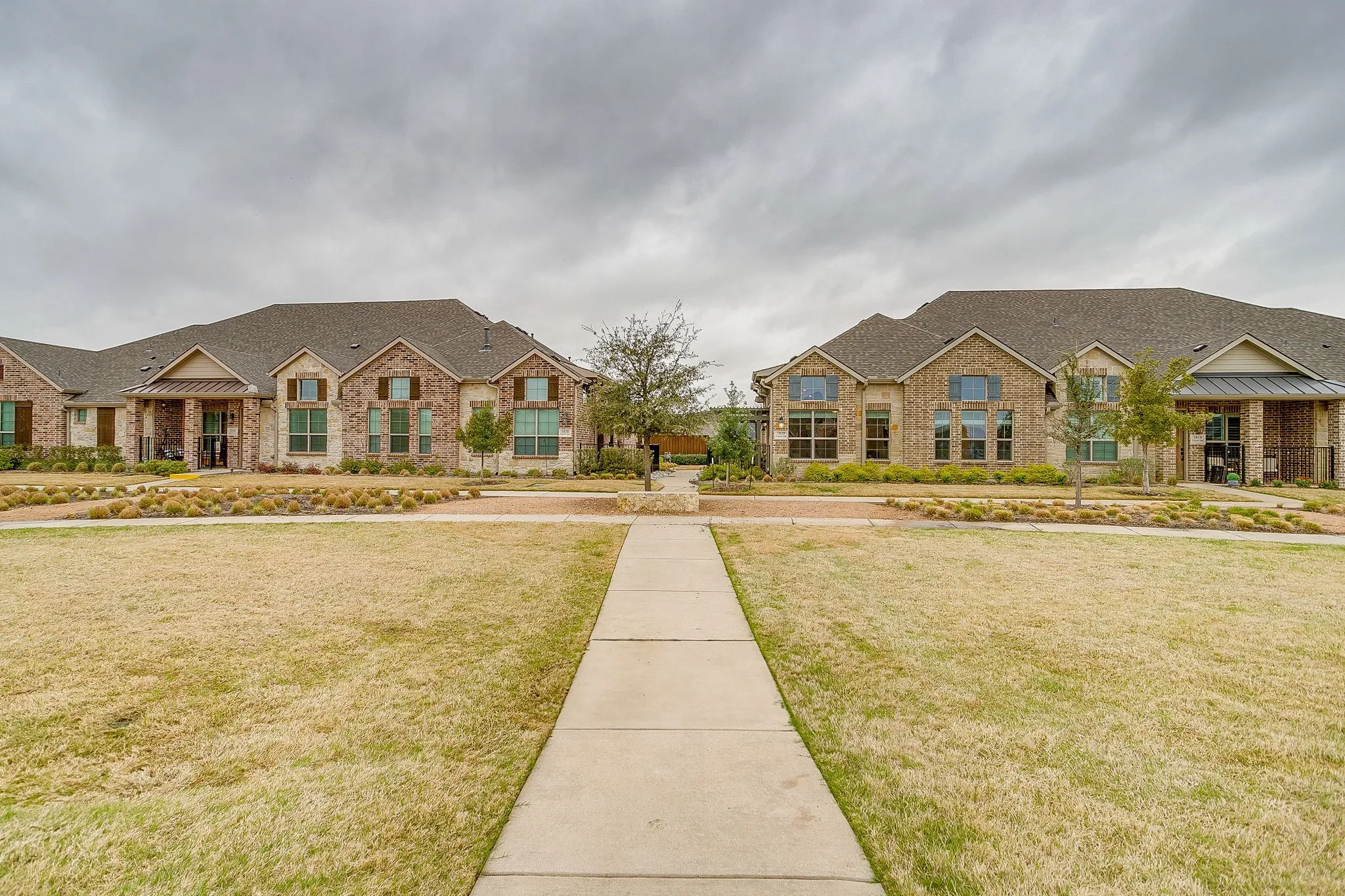 Single Family Residence For Sale in Denton County , 1020 Foxglove Lane, Prosper, Texas 75078, 2 Bedrooms, 2 Bathrooms, 2 Garage spaces, 1,370 Sqft, built in 2019, Preowned, Price $399,500, mls#21200901, Real Estate Agent in Prosper, Homes For Sale in Denton county, Homes For Sale in Prosper, Realtor in Prosper Texas, Real Estate Brokerage Independent Realty Texas, Luminita Cordes Realtor