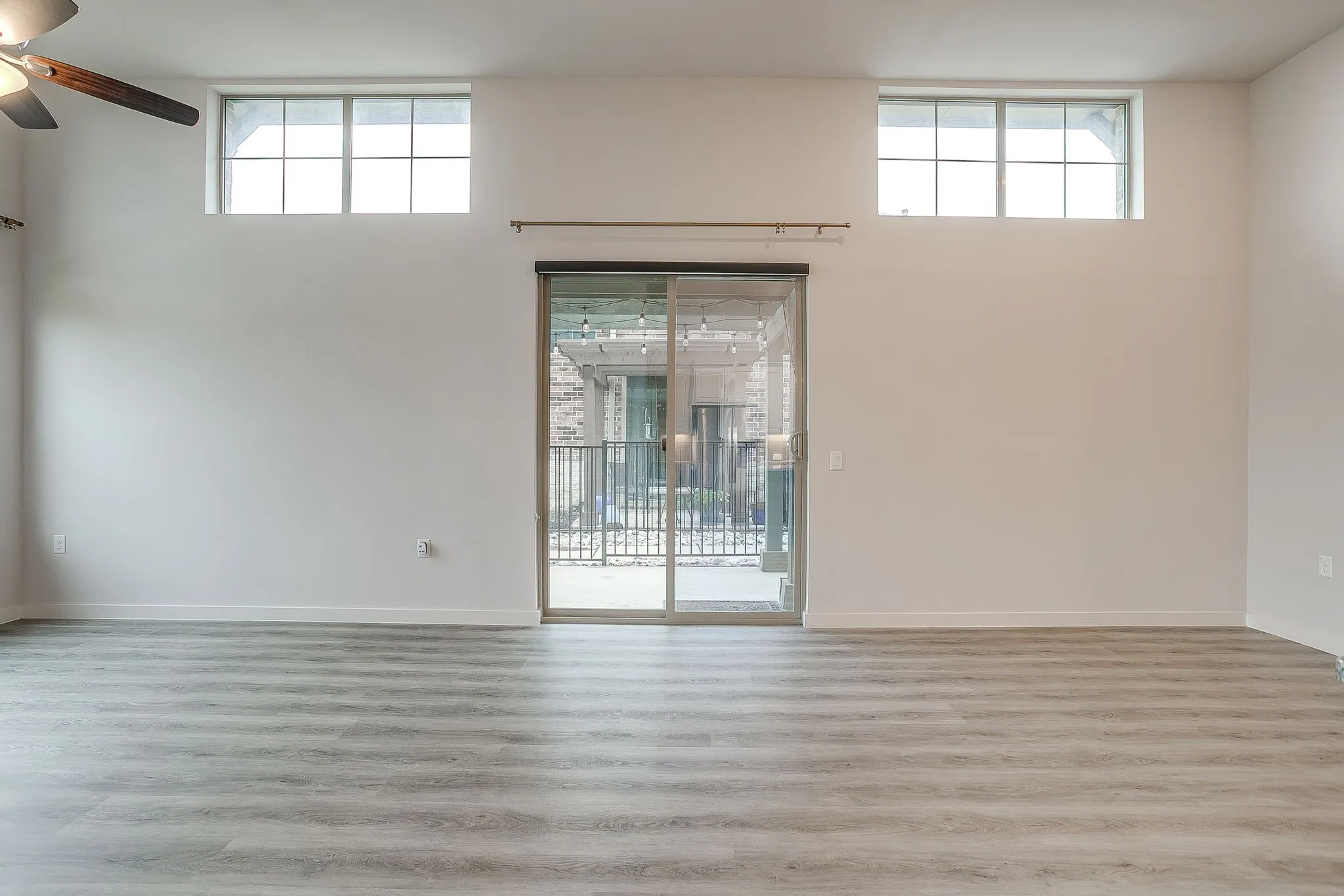 Single Family Residence For Sale in Denton County , 1020 Foxglove Lane, Prosper, Texas 75078, 2 Bedrooms, 2 Bathrooms, 2 Garage spaces, 1,370 Sqft, built in 2019, Preowned, Price $399,500, mls#21200901, Real Estate Agent in Prosper, Homes For Sale in Denton county, Homes For Sale in Prosper, Realtor in Prosper Texas, Real Estate Brokerage Independent Realty Texas, Luminita Cordes Realtor