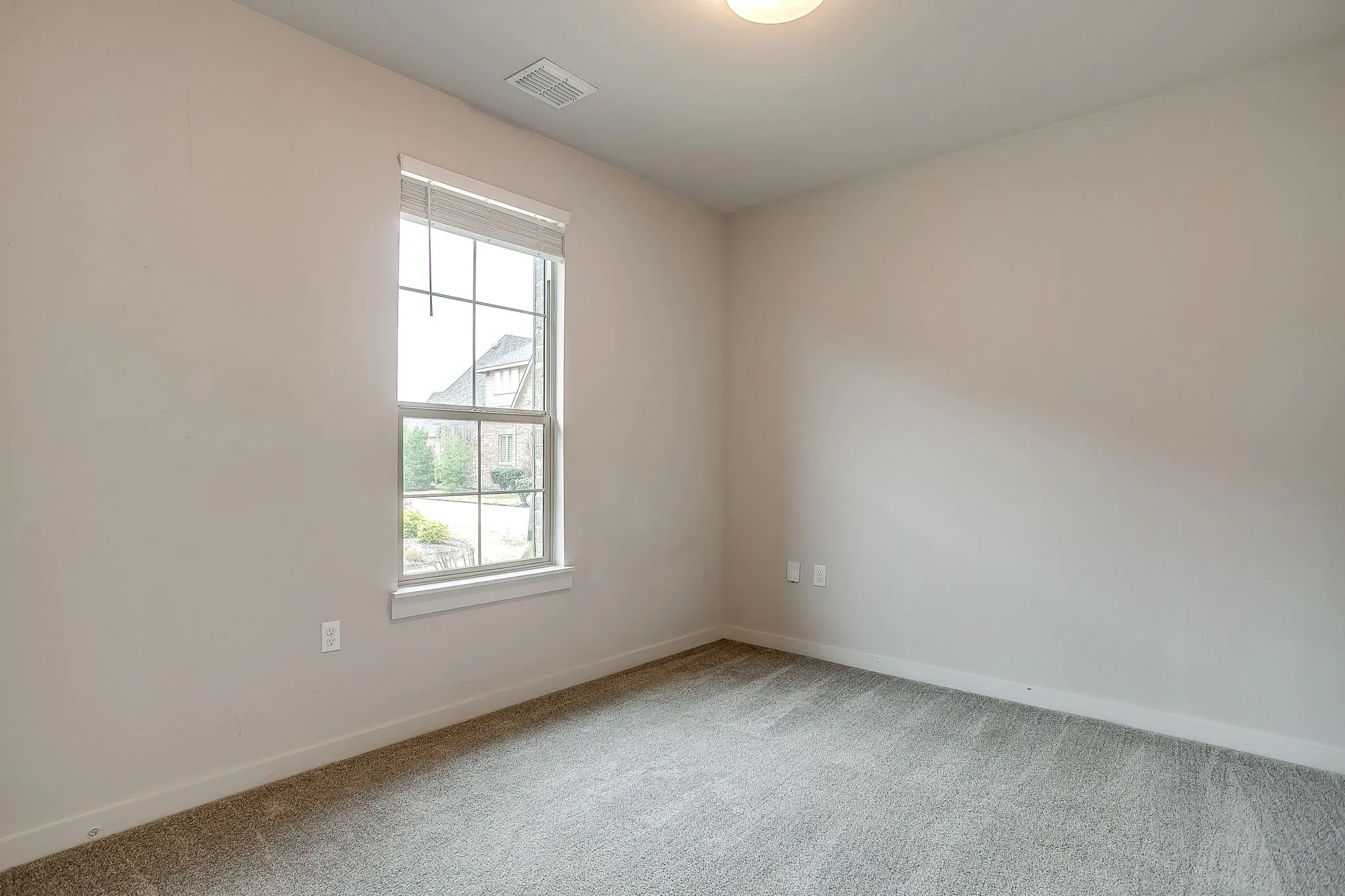 Single Family Residence For Sale in Denton County , 1020 Foxglove Lane, Prosper, Texas 75078, 2 Bedrooms, 2 Bathrooms, 2 Garage spaces, 1,370 Sqft, built in 2019, Preowned, Price $399,500, mls#21200901, Real Estate Agent in Prosper, Homes For Sale in Denton county, Homes For Sale in Prosper, Realtor in Prosper Texas, Real Estate Brokerage Independent Realty Texas, Luminita Cordes Realtor