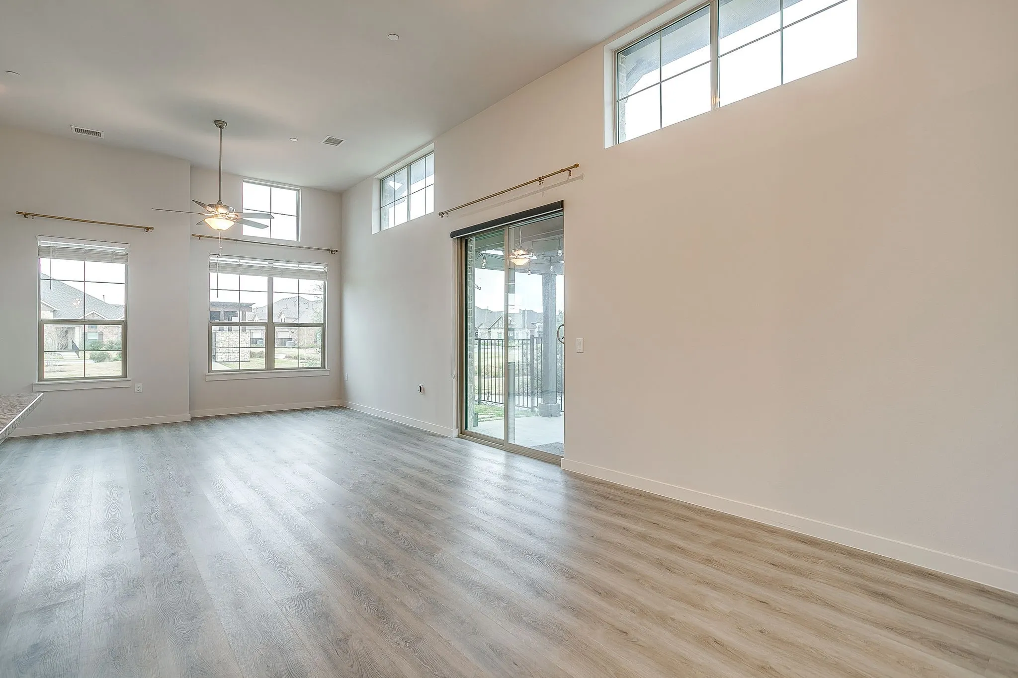 Single Family Residence For Sale in Denton County , 1020 Foxglove Lane, Prosper, Texas 75078, 2 Bedrooms, 2 Bathrooms, 2 Garage spaces, 1,370 Sqft, built in 2019, Preowned, Price $399,500, mls#21200901, Real Estate Agent in Prosper, Homes For Sale in Denton county, Homes For Sale in Prosper, Realtor in Prosper Texas, Real Estate Brokerage Independent Realty Texas, Luminita Cordes Realtor